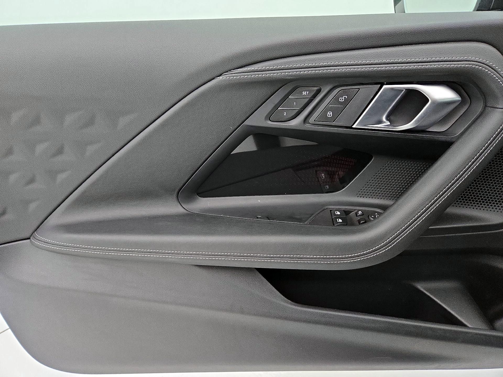 Thumbnail: 2025 BMW 2 Series - 12