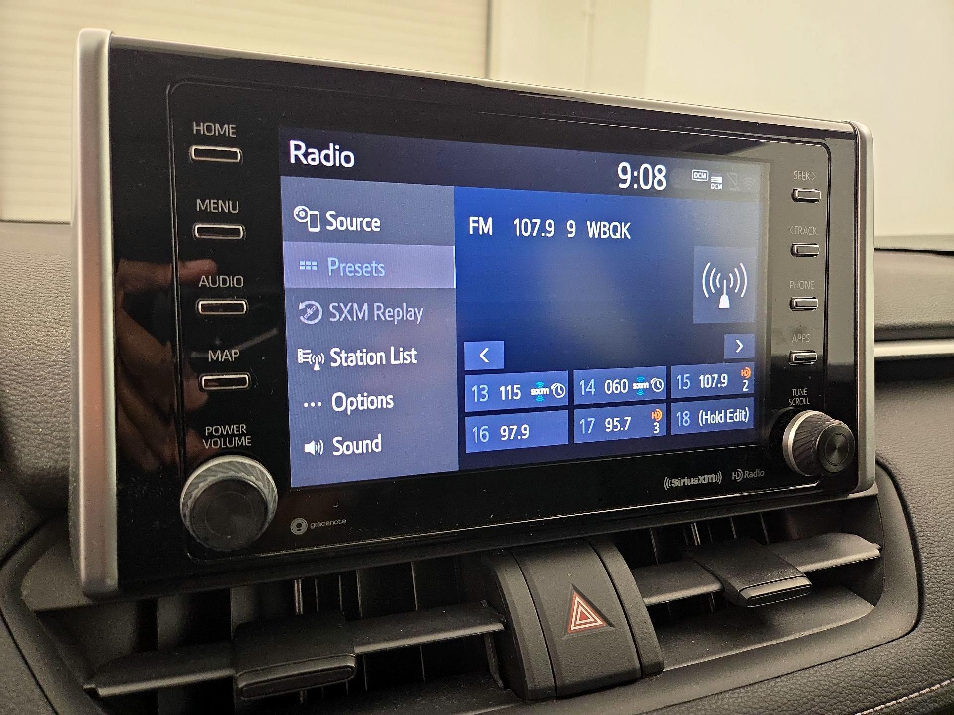 Thumbnail: 2021 Toyota RAV4 - 15