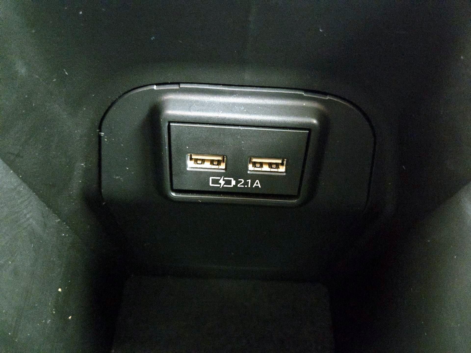 Thumbnail: 2021 Toyota RAV4 - 18