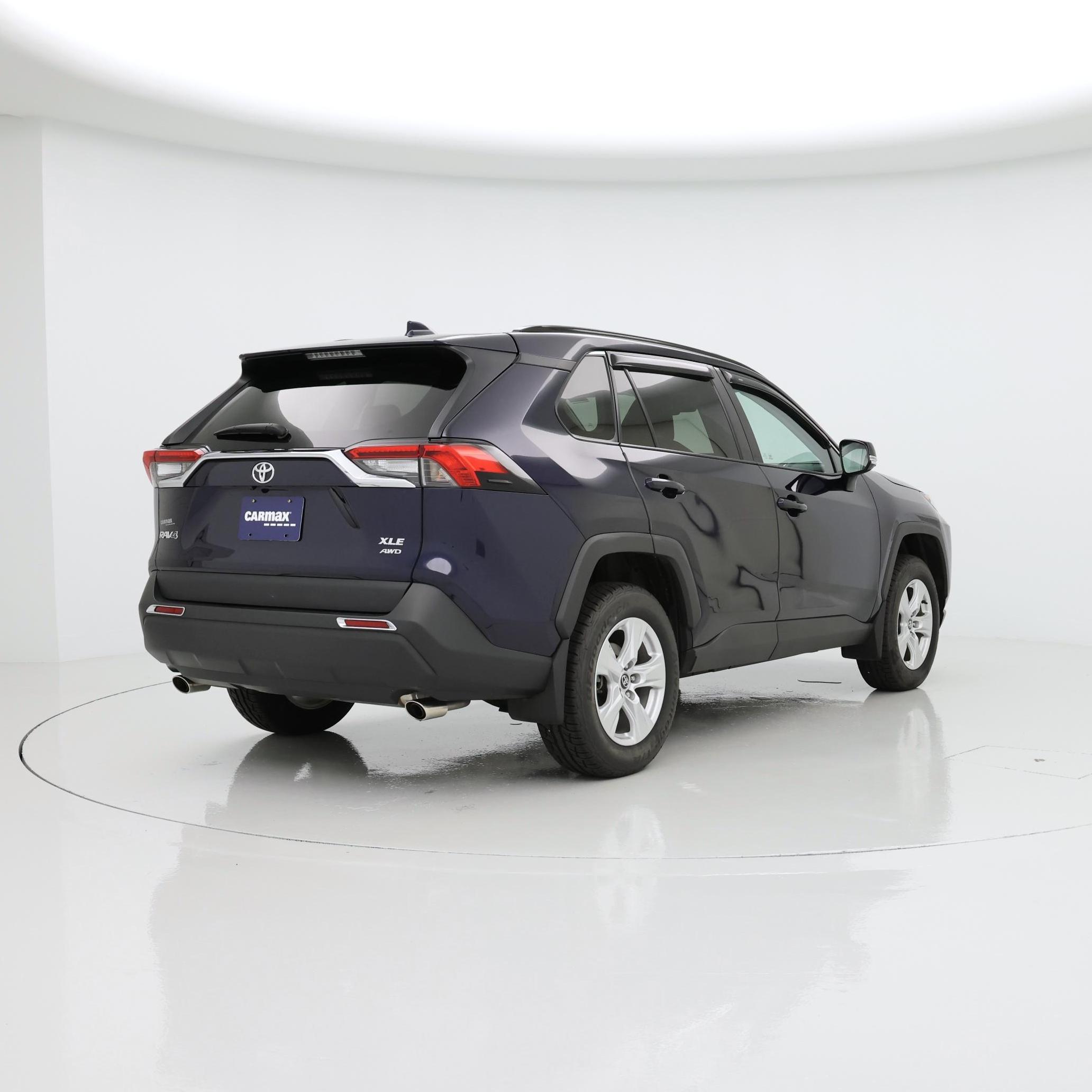 Thumbnail: 2021 Toyota RAV4 - 8