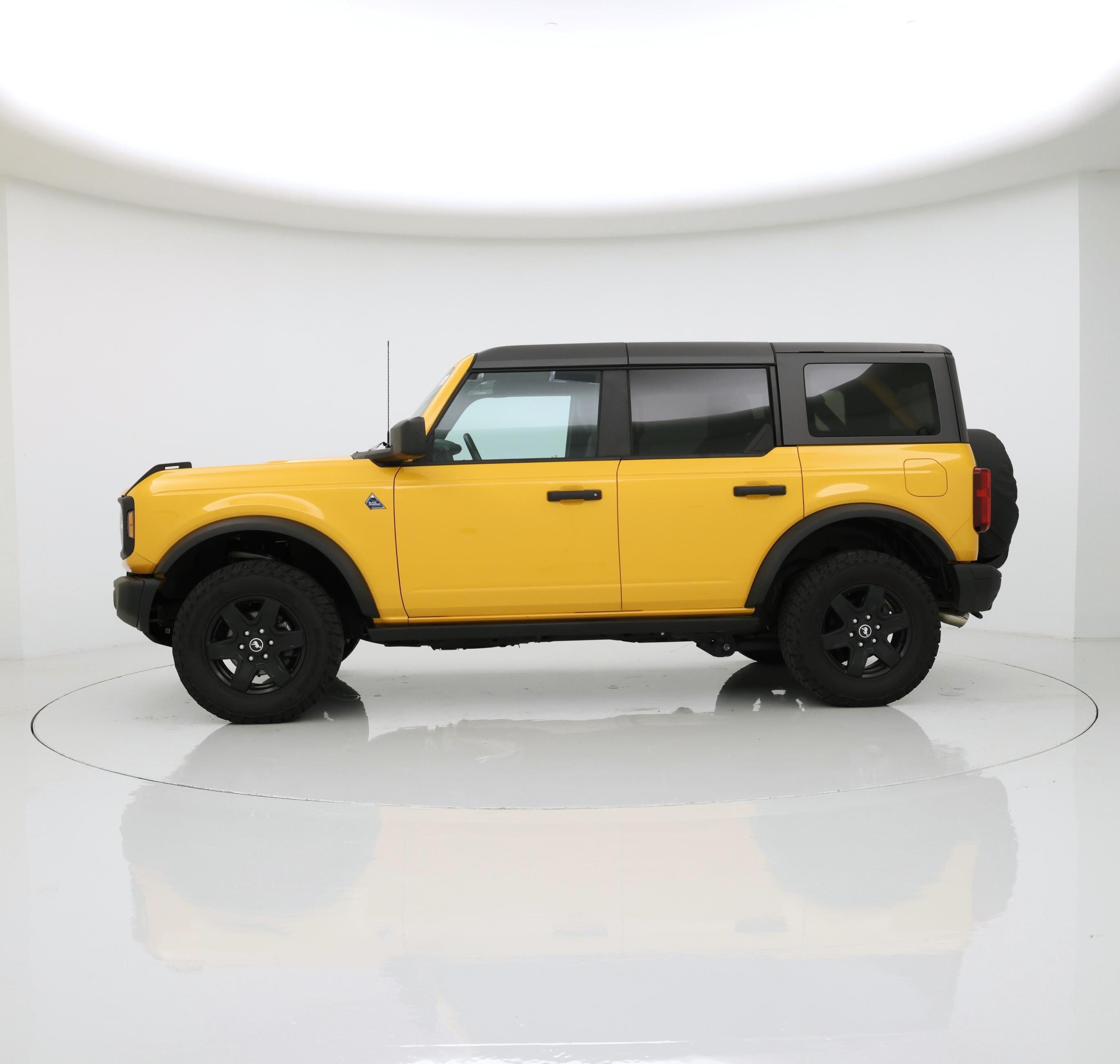 Thumbnail: 2022 Ford Bronco - 3