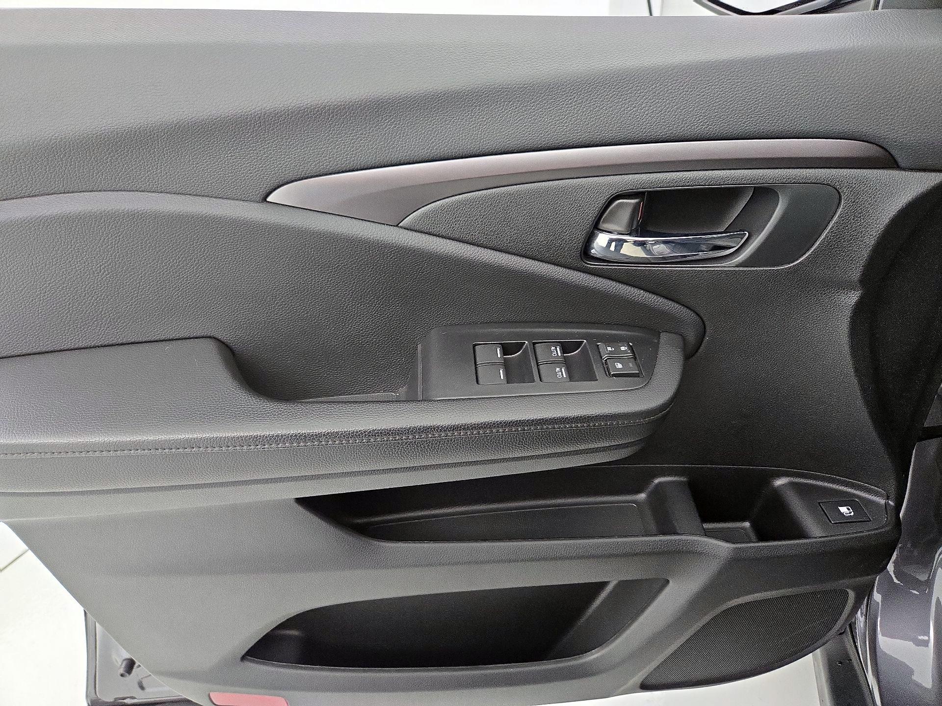 Thumbnail: 2021 Honda Passport - 12