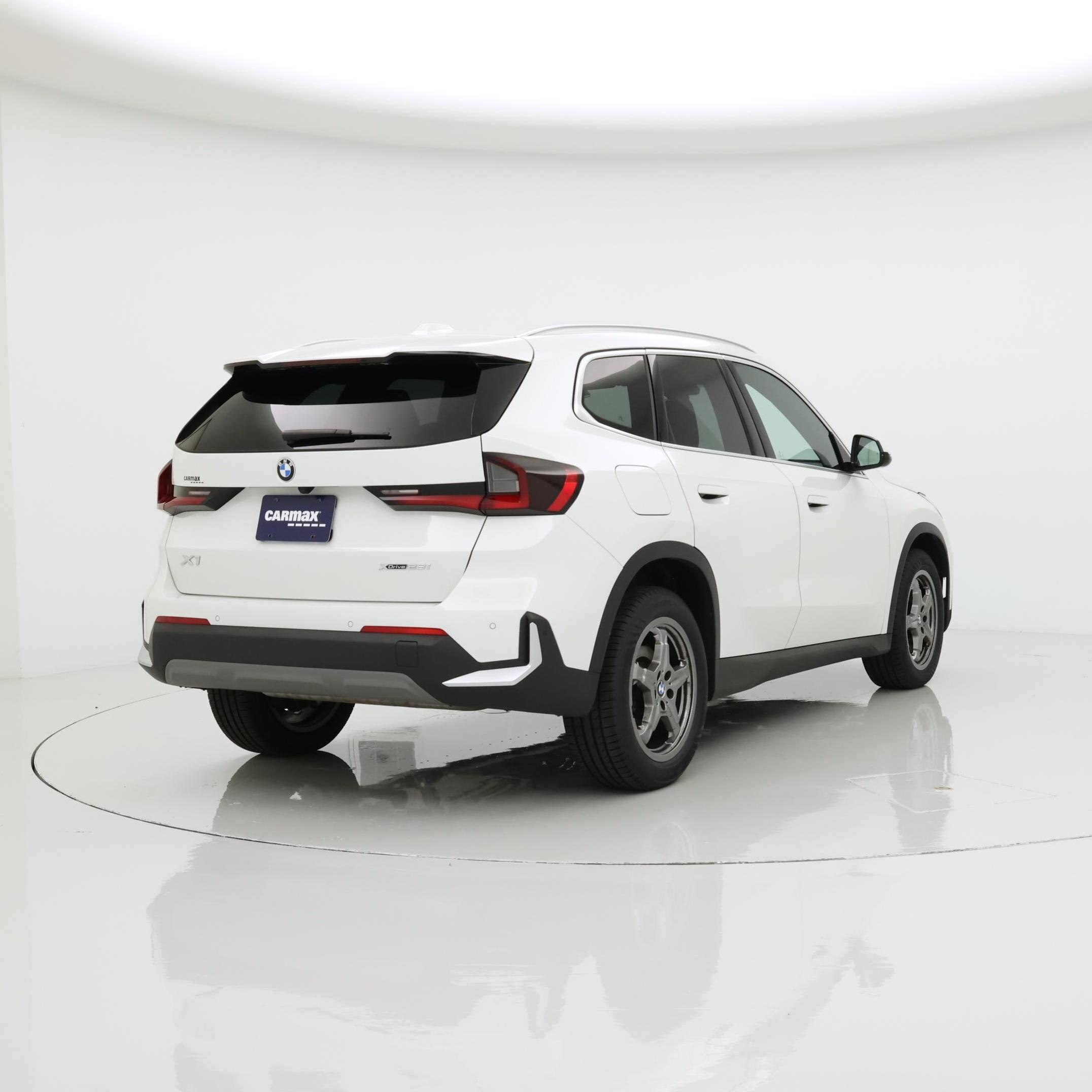 Thumbnail: 2023 BMW X1 - 8