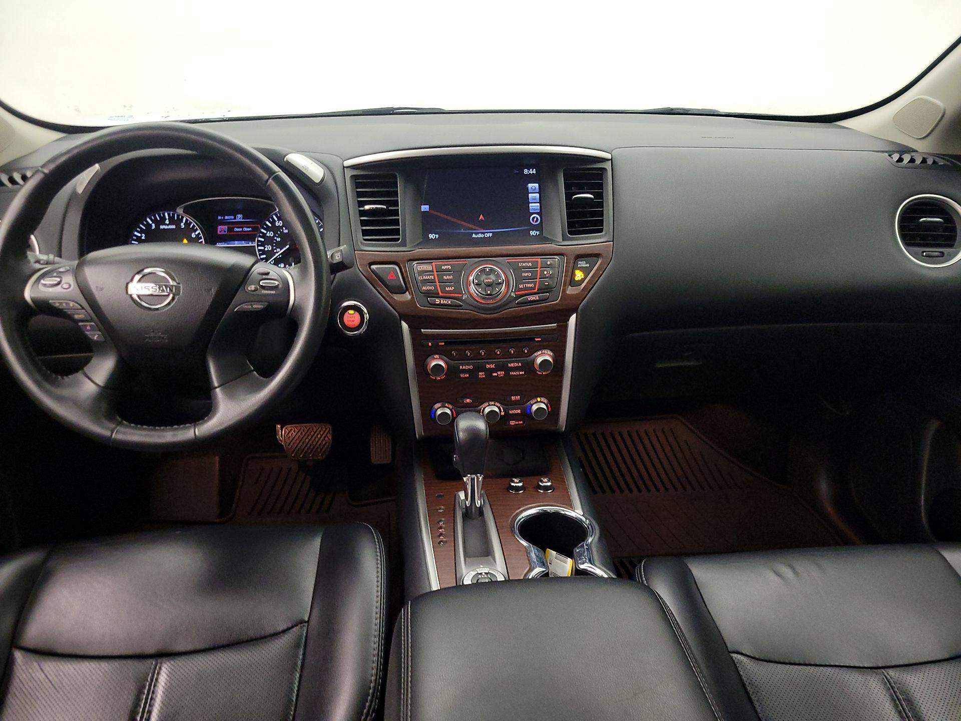 Thumbnail: 2017 Nissan Pathfinder - 9