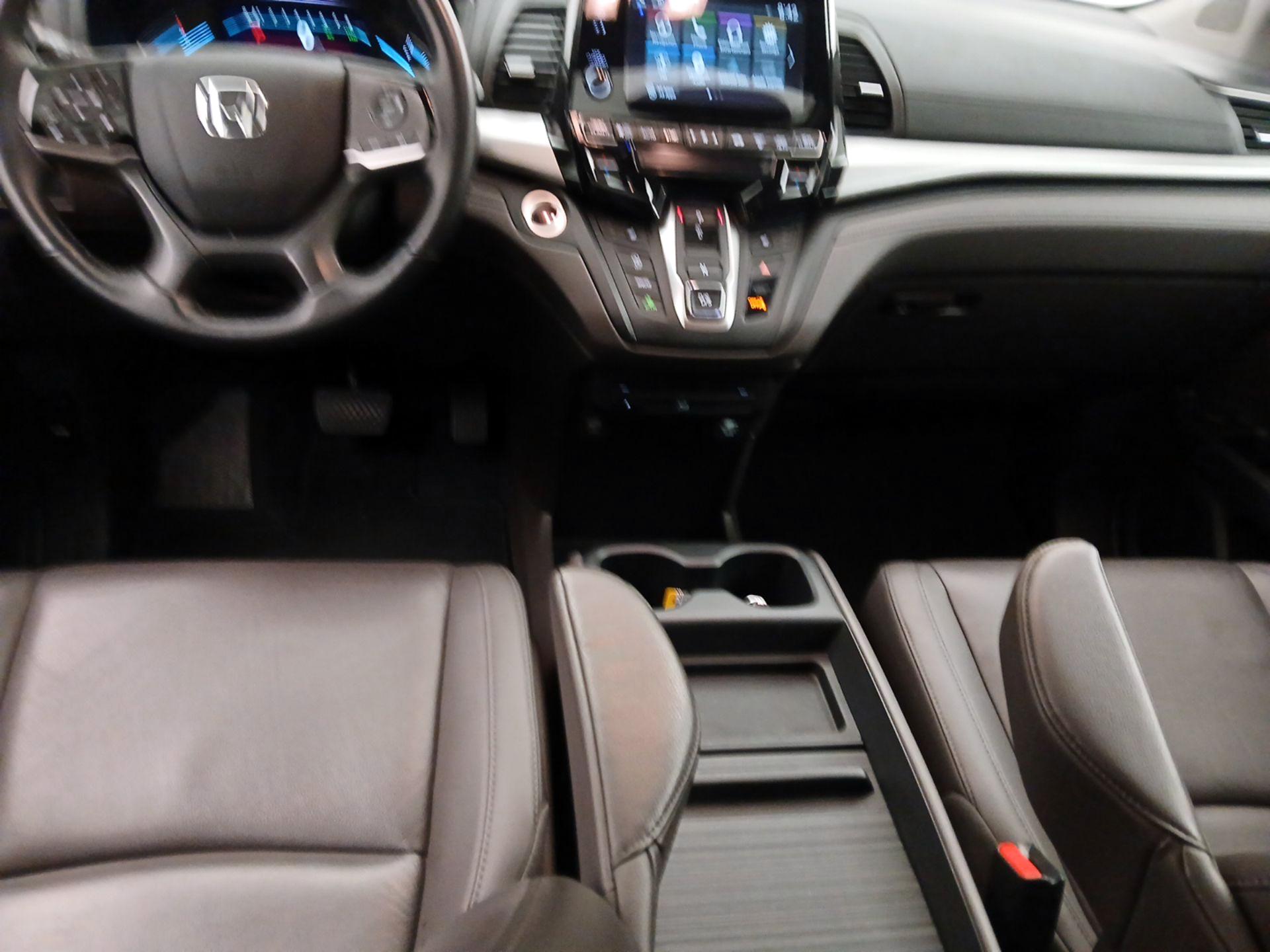 Thumbnail: 2019 Honda Odyssey - 9