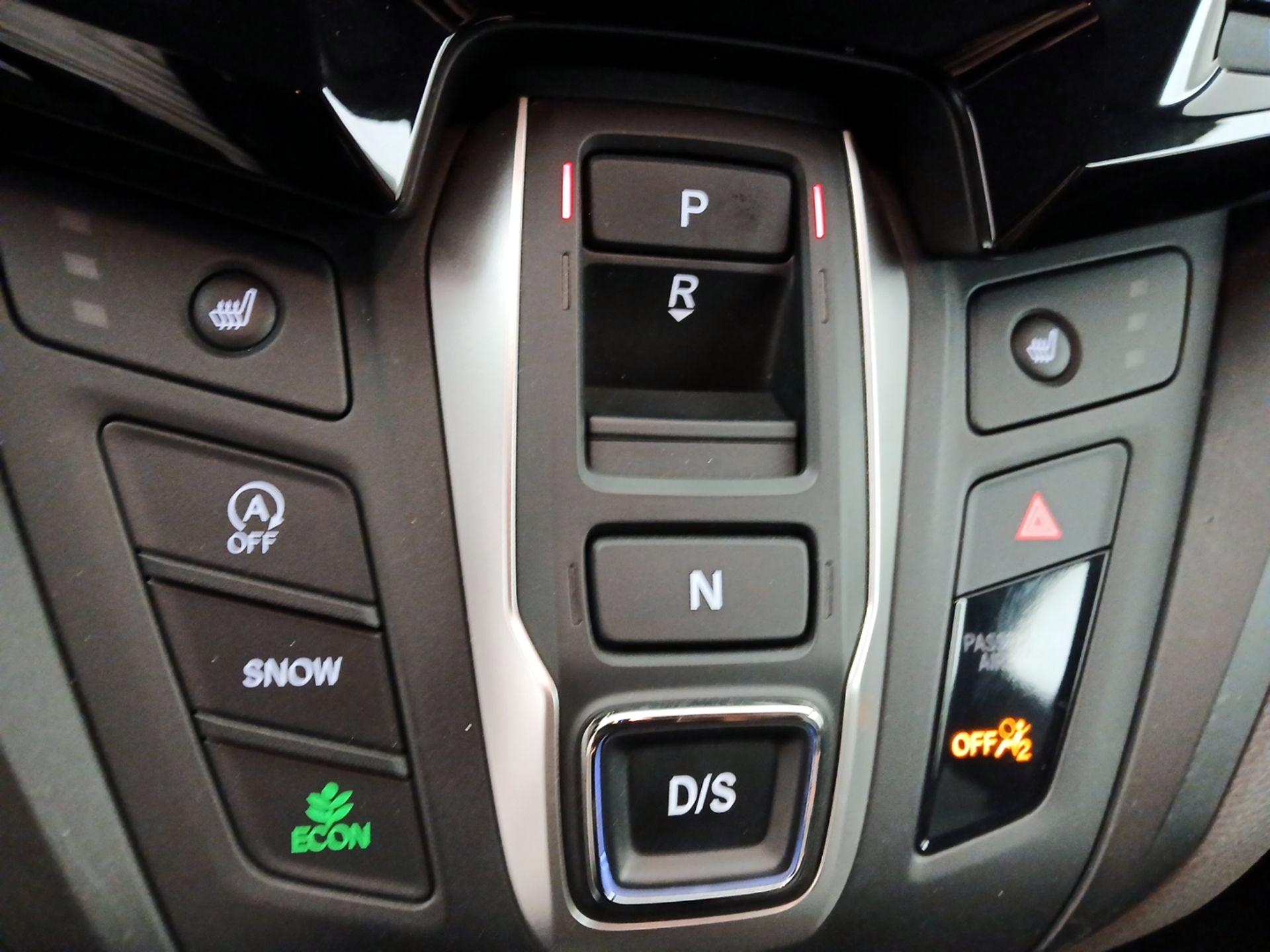 Thumbnail: 2019 Honda Odyssey - 17