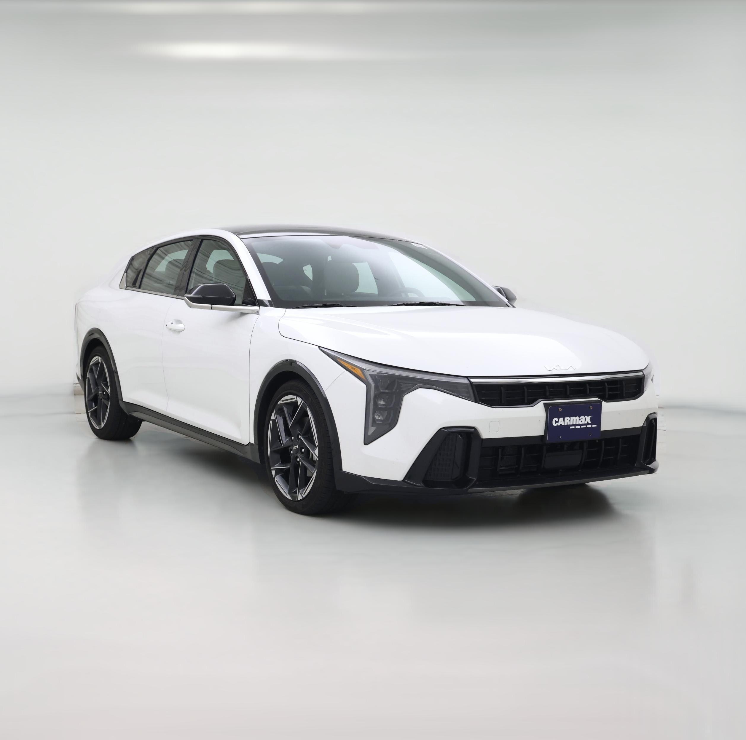 Thumbnail: 2025 Kia K4 - 1