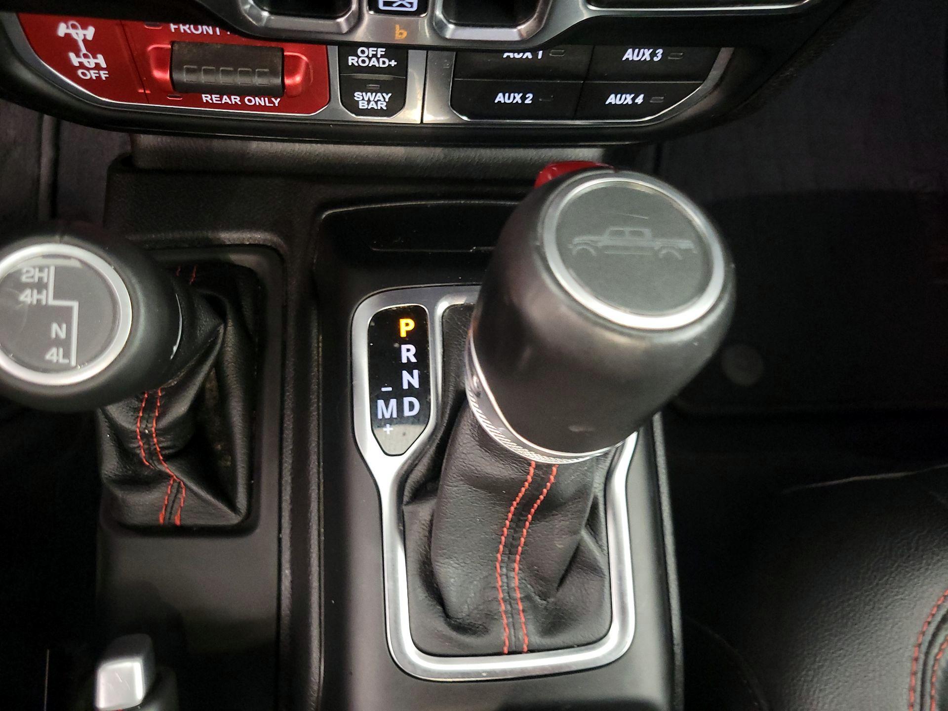 Thumbnail: 2020 Jeep Gladiator - 17