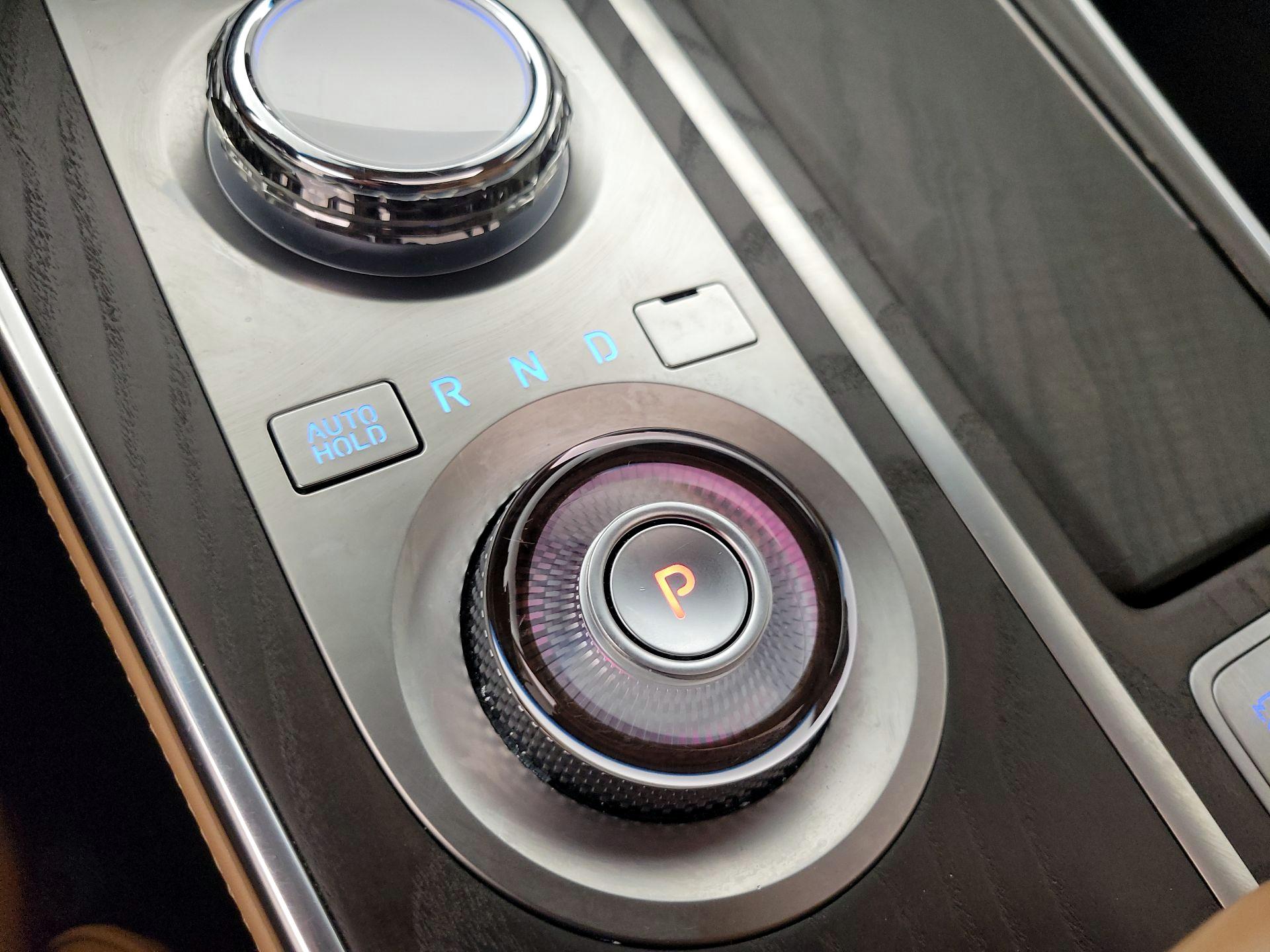 Thumbnail: 2024 Genesis GV80 - 17