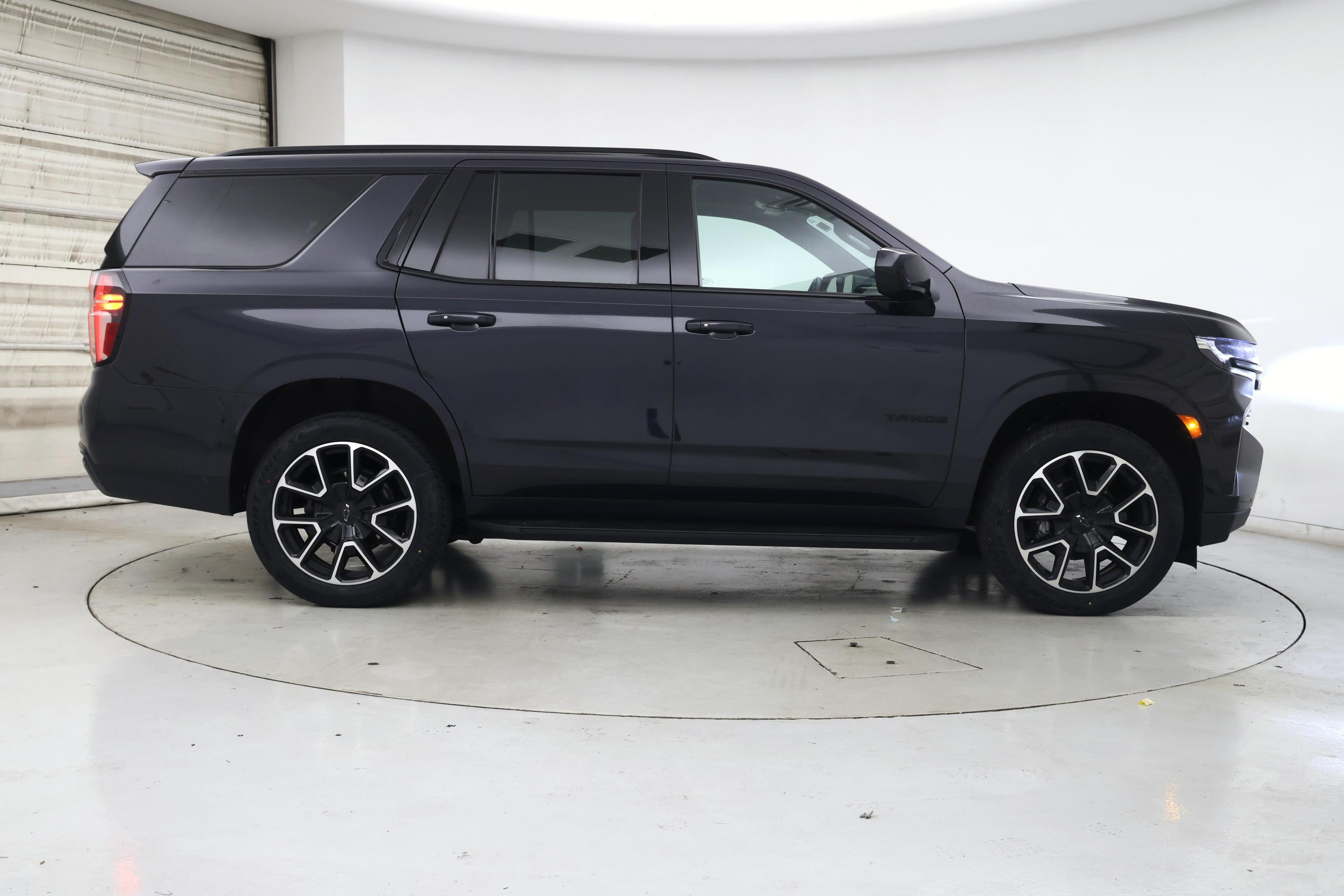 Thumbnail: 2023 Chevrolet Tahoe - 7