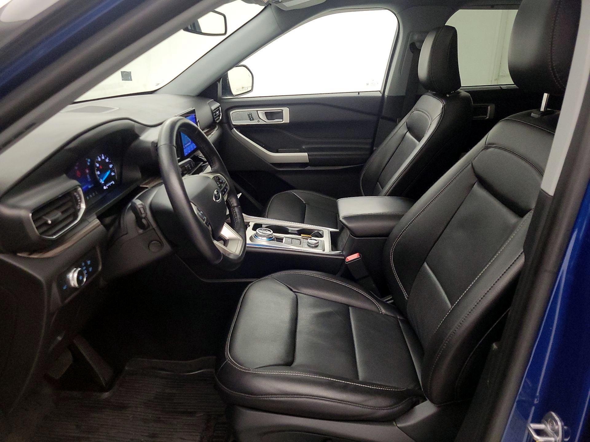 Thumbnail: 2021 Ford Explorer - 11