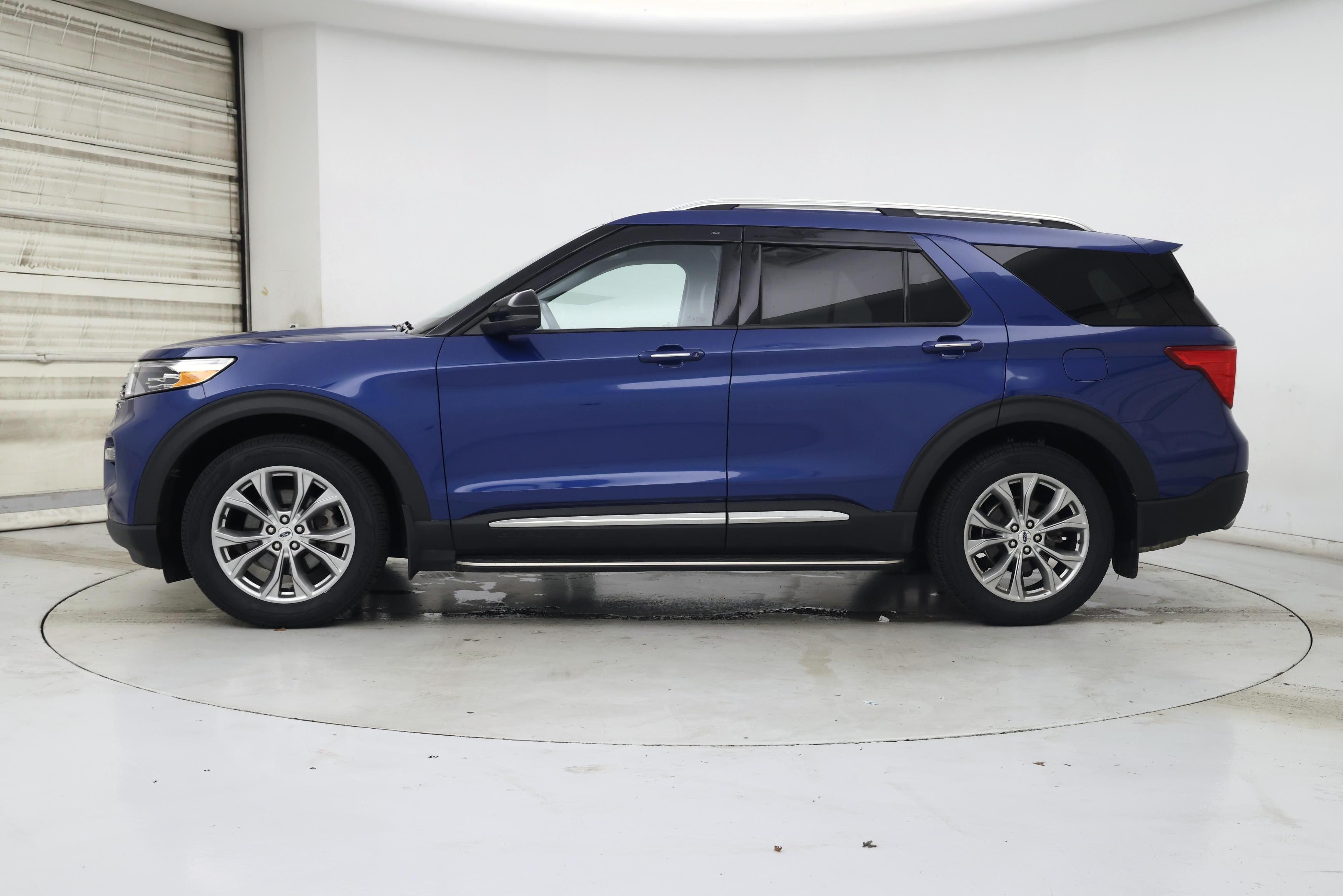 Thumbnail: 2021 Ford Explorer - 3