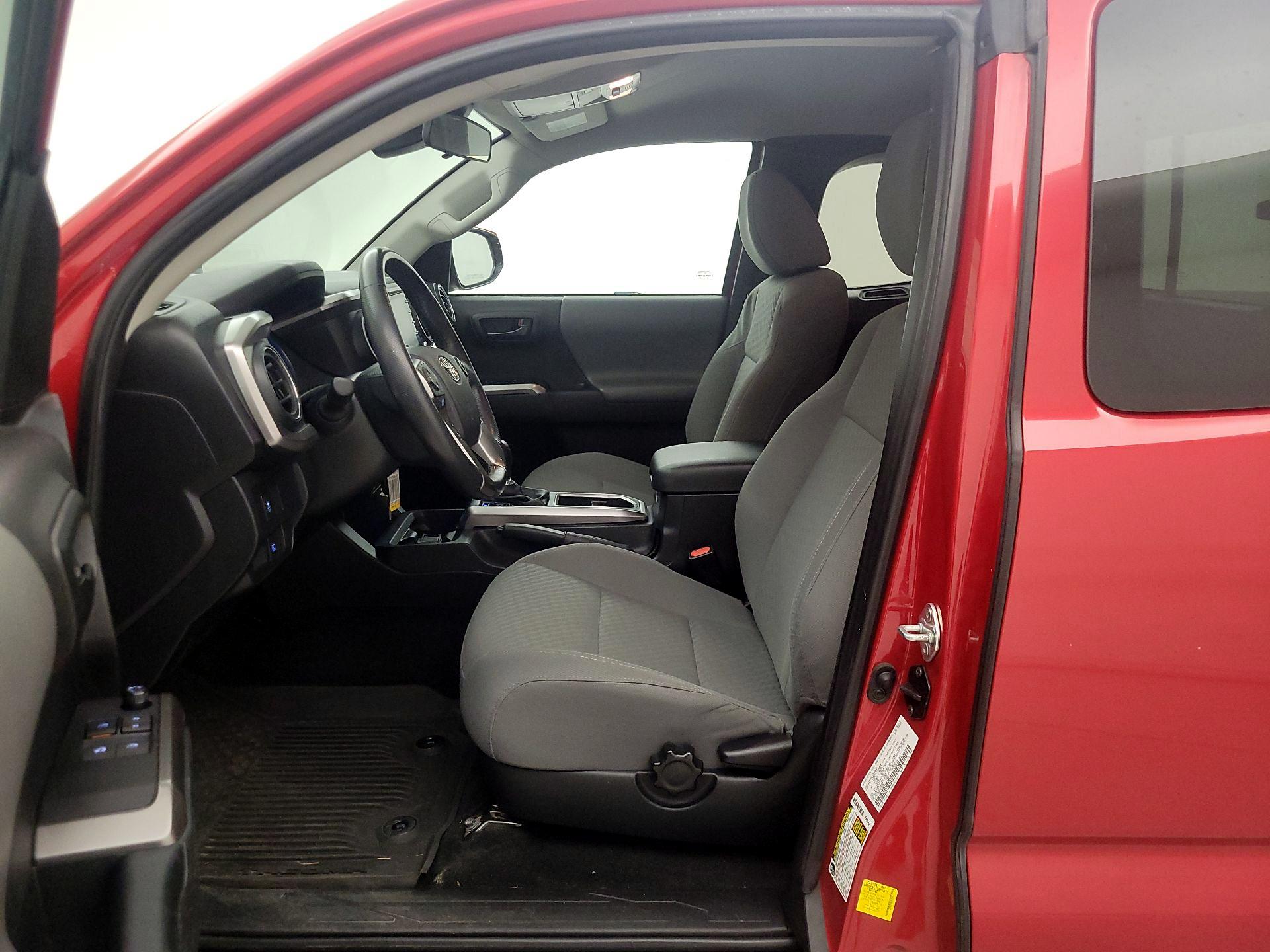 Thumbnail: 2022 Toyota Tacoma - 11