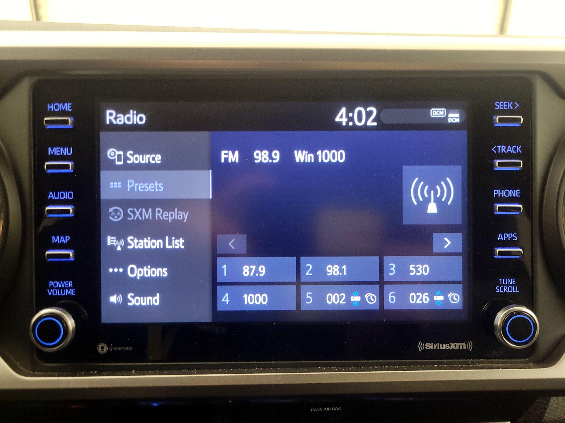 Thumbnail: 2022 Toyota Tacoma - 15