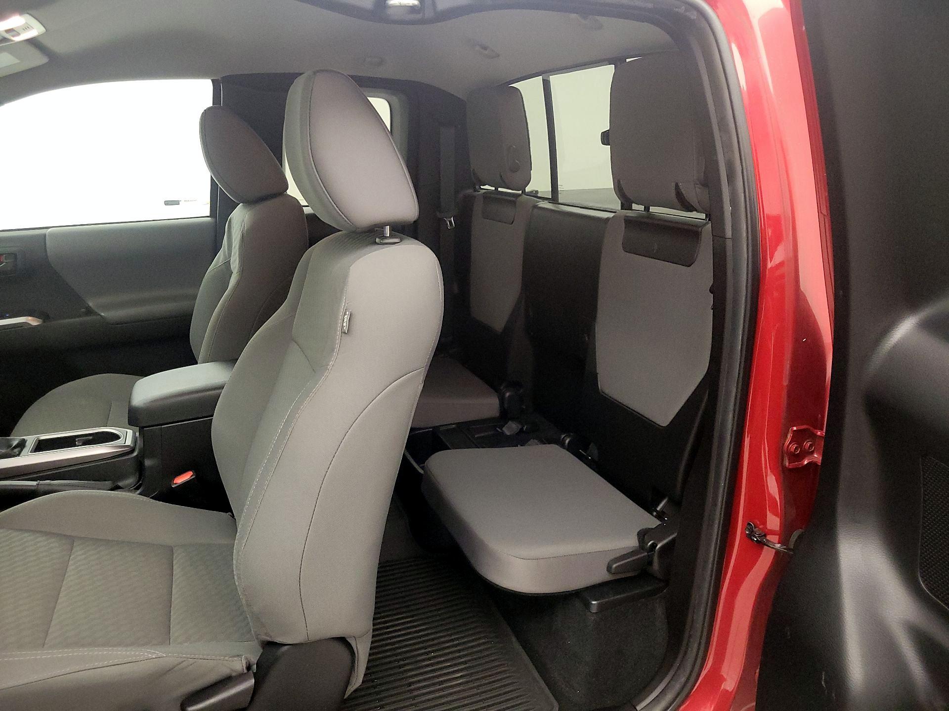 Thumbnail: 2022 Toyota Tacoma - 19