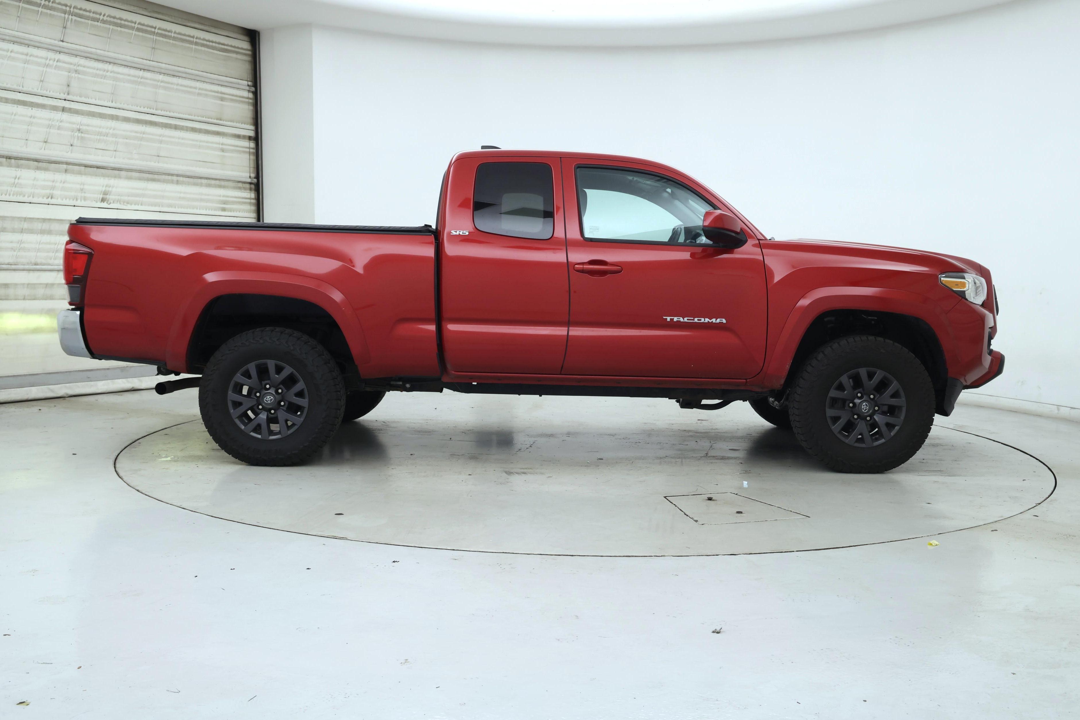 Thumbnail: 2022 Toyota Tacoma - 7