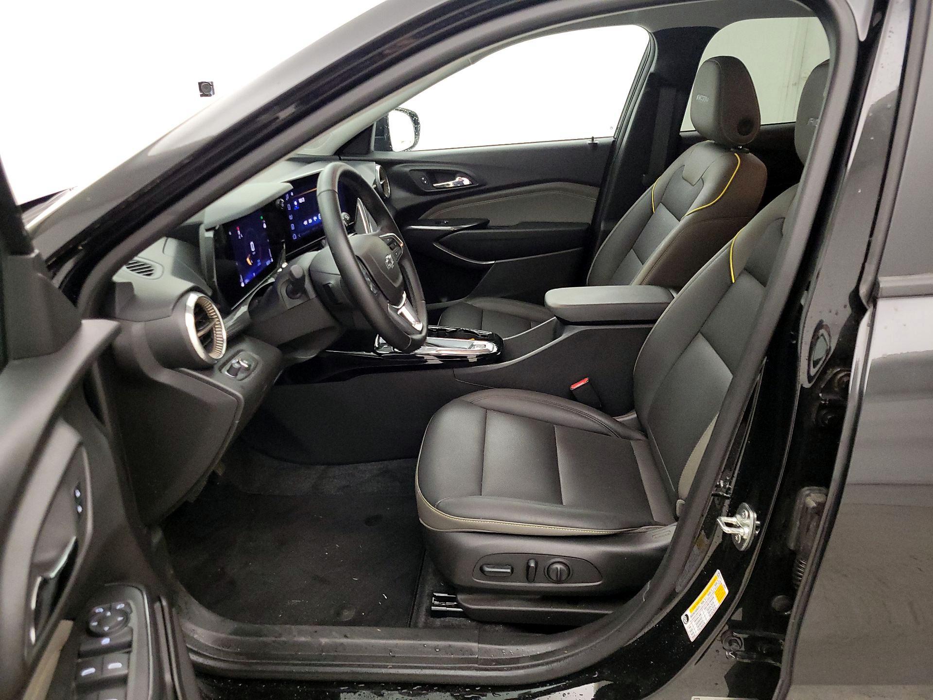 Thumbnail: 2024 Chevrolet Trax - 11