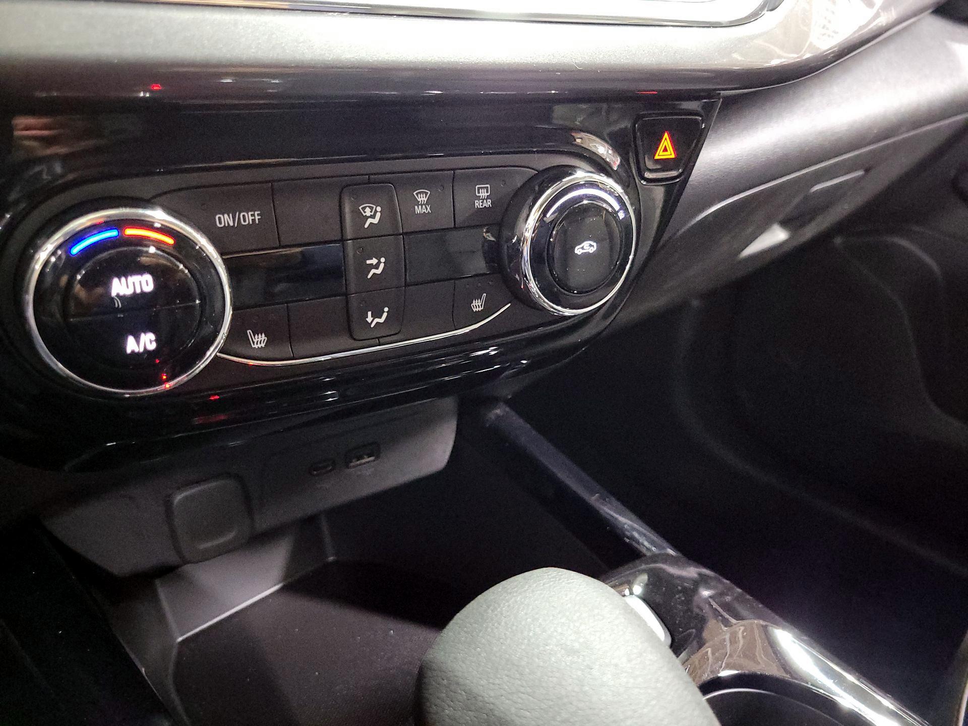 Thumbnail: 2024 Chevrolet Trax - 16