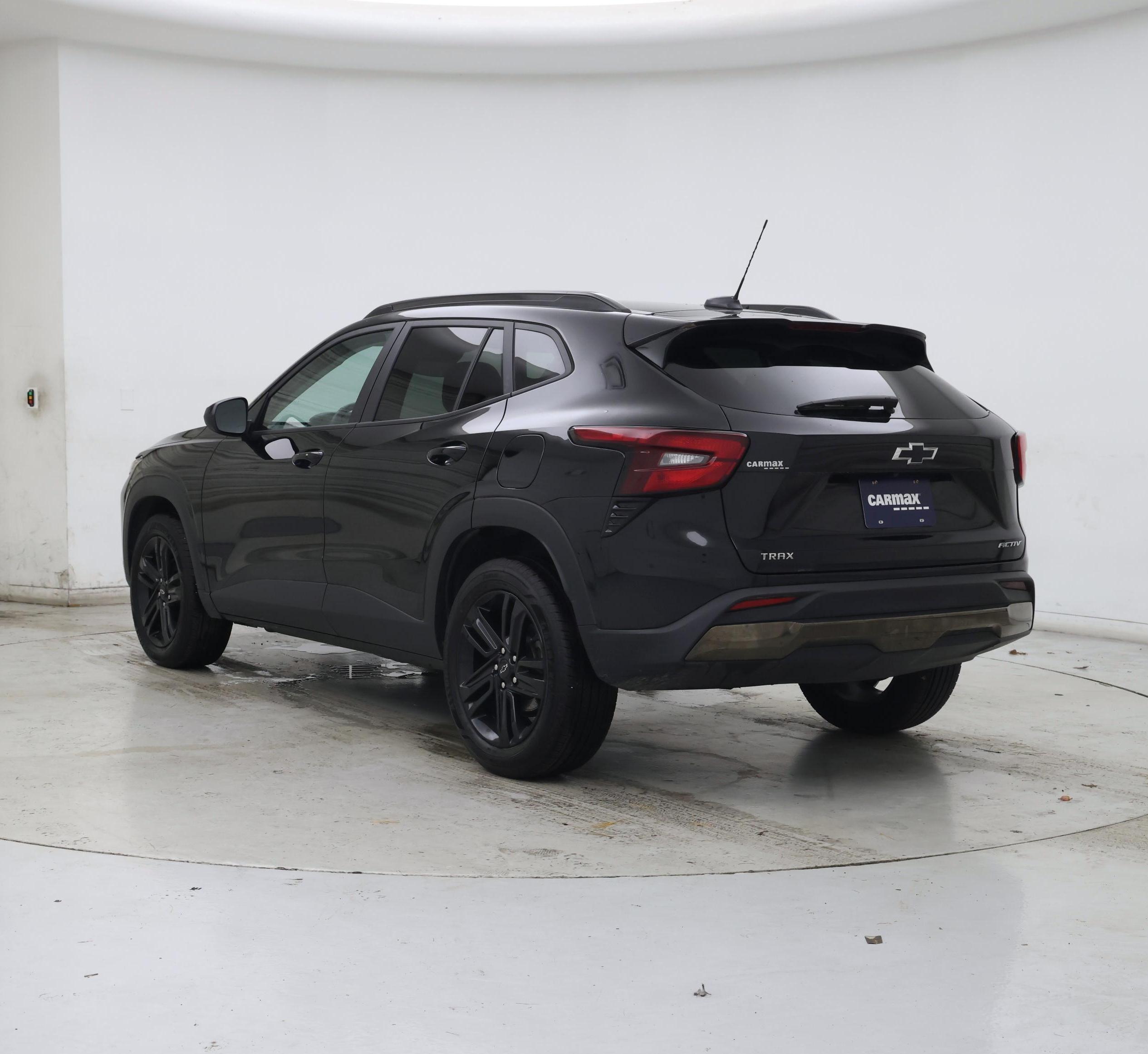 Thumbnail: 2024 Chevrolet Trax - 2