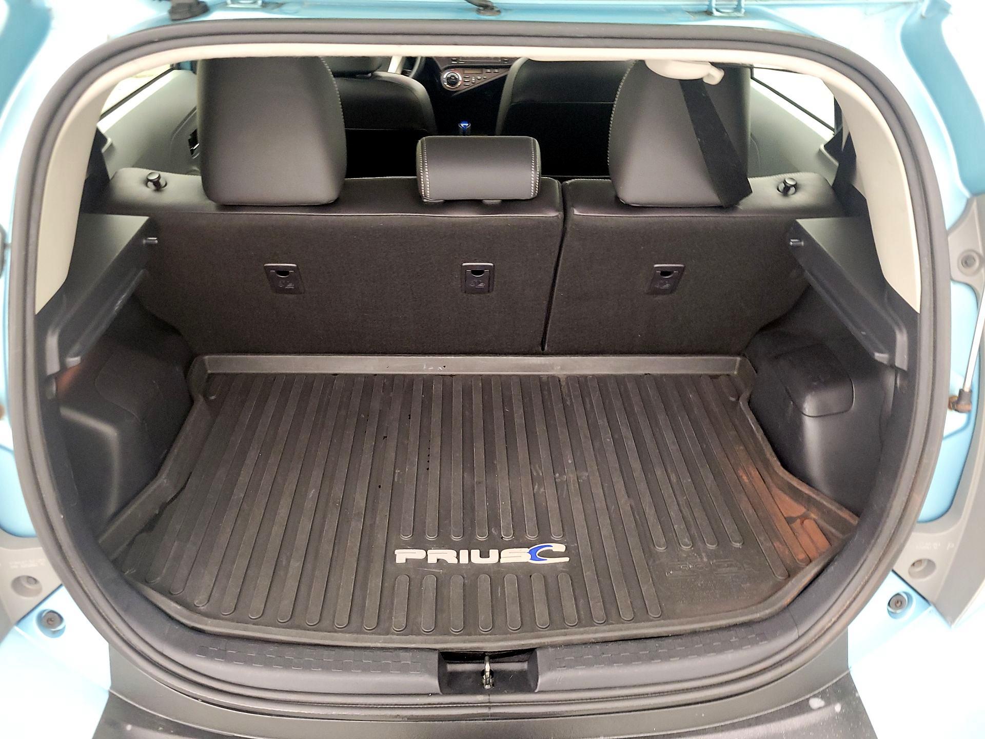 Thumbnail: 2014 Toyota Prius c - 20