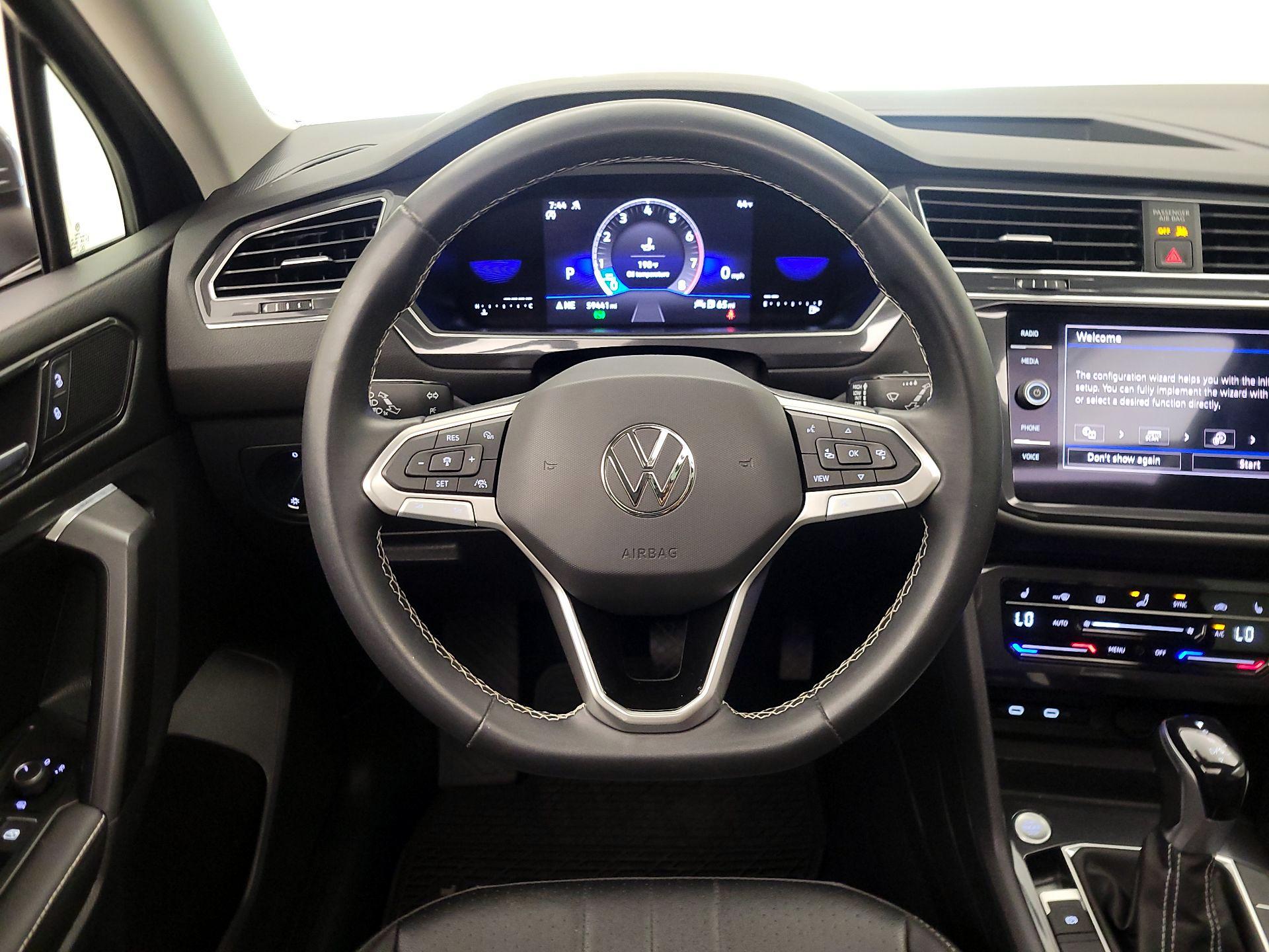 Thumbnail: 2023 Volkswagen Tiguan - 10