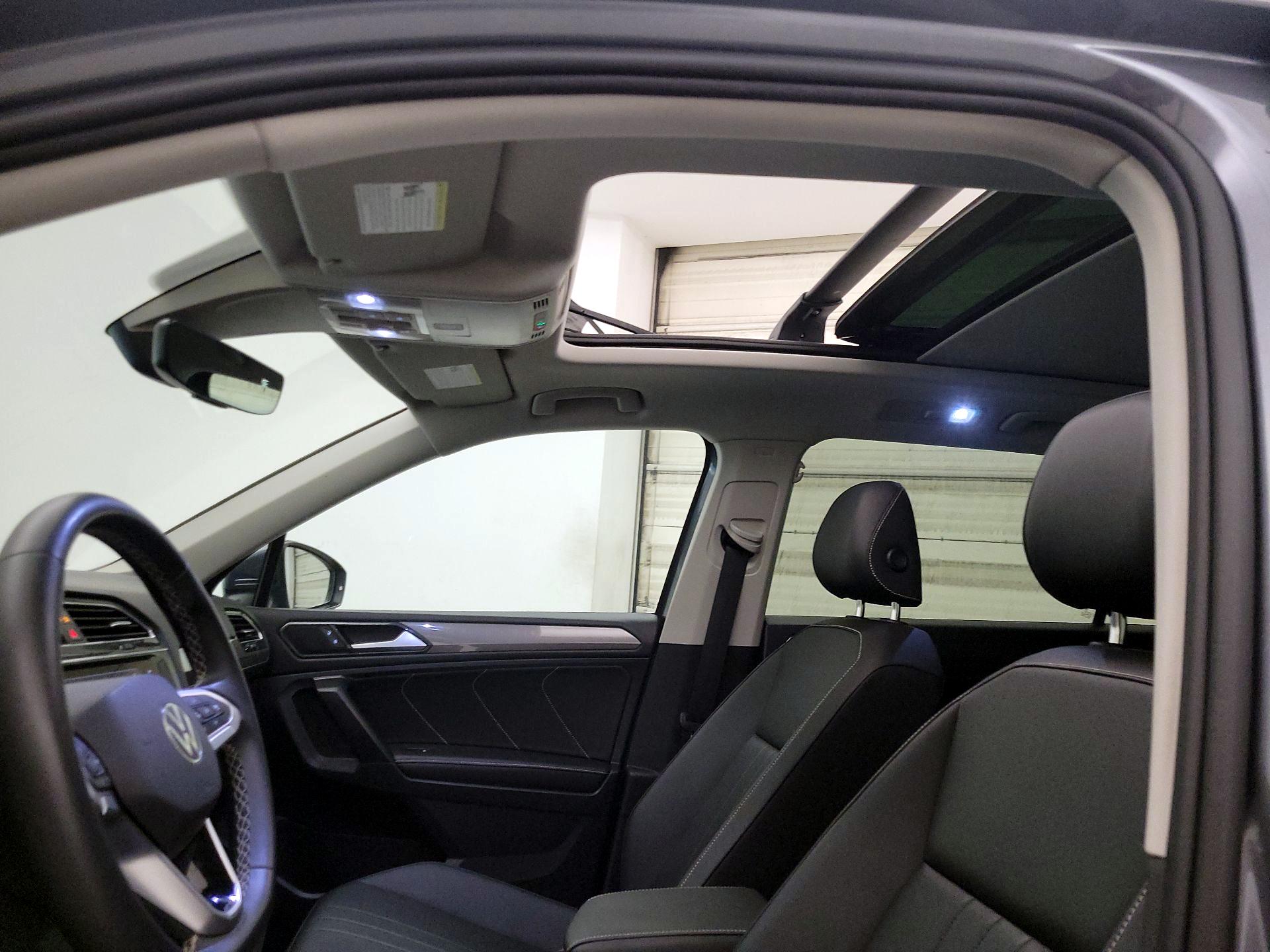 Thumbnail: 2023 Volkswagen Tiguan - 19