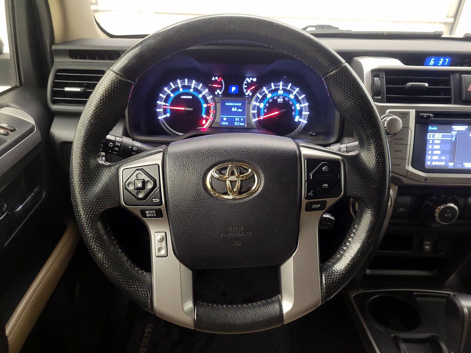 Thumbnail: 2014 Toyota 4Runner - 10