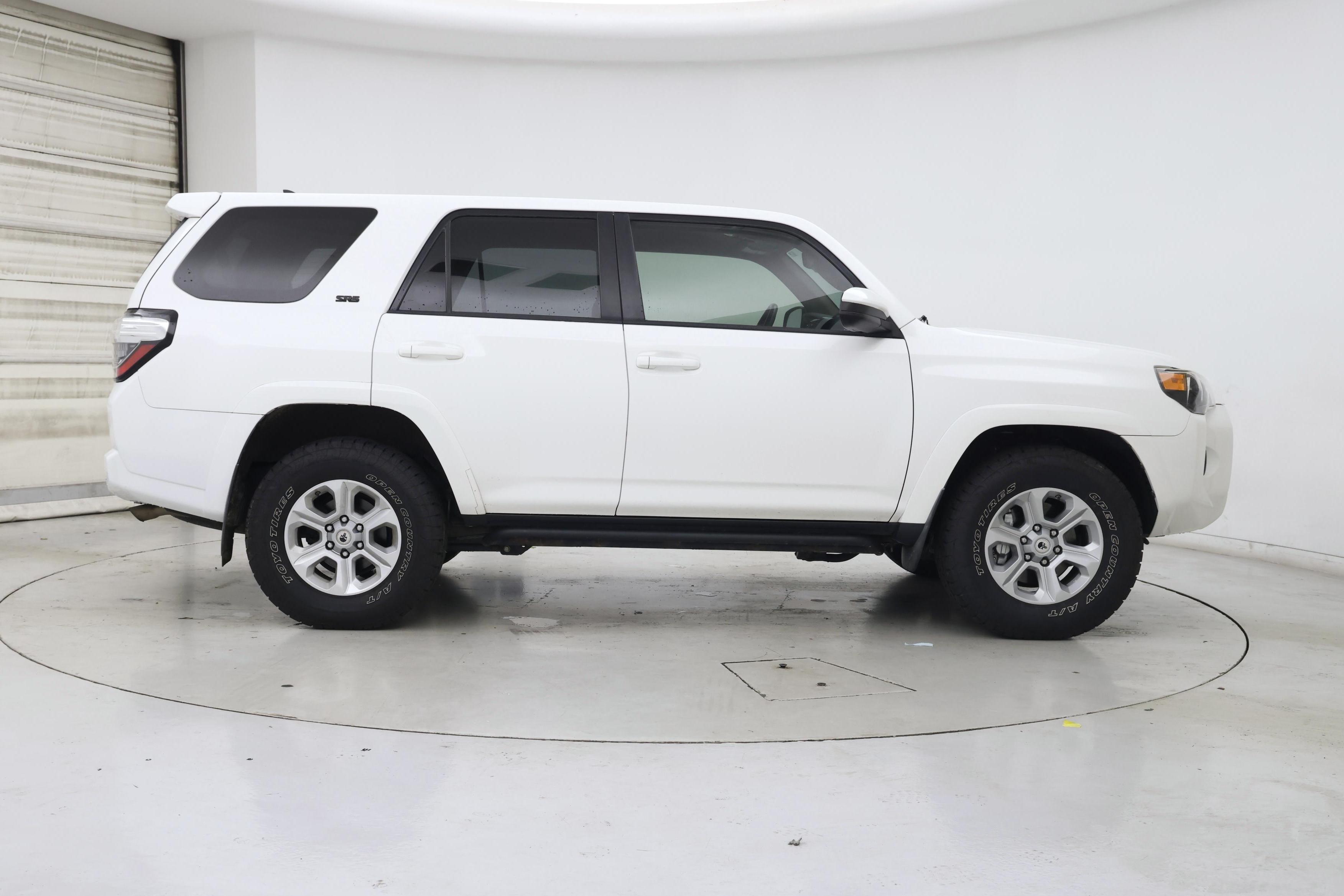 Thumbnail: 2014 Toyota 4Runner - 7