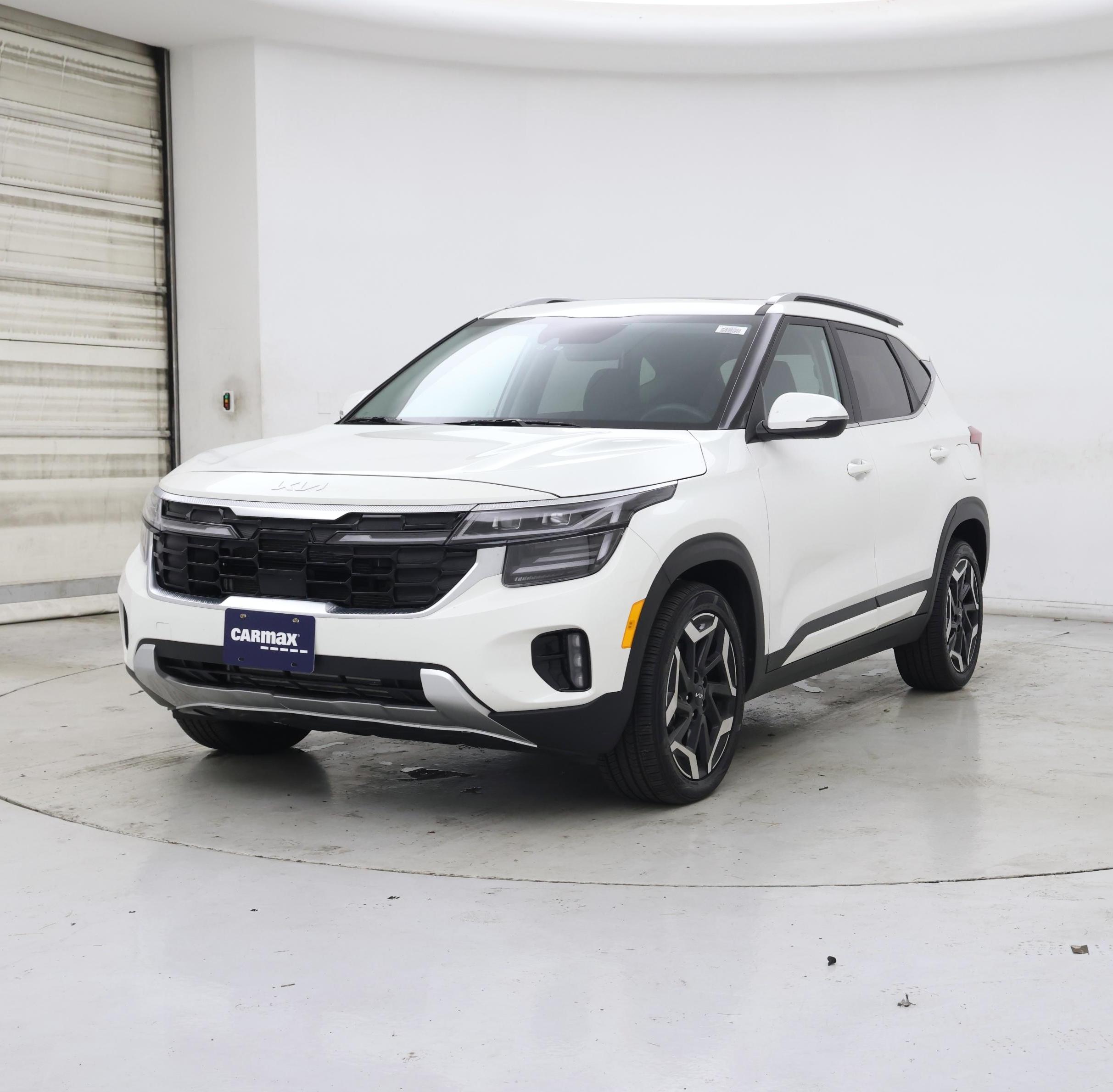 Thumbnail: 2024 Kia Seltos - 4