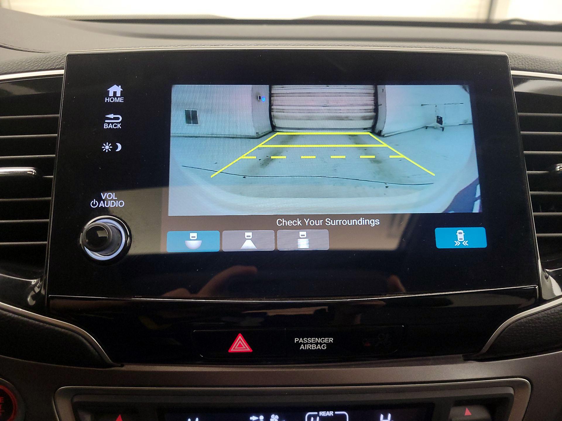 Thumbnail: 2019 Honda Pilot - 14