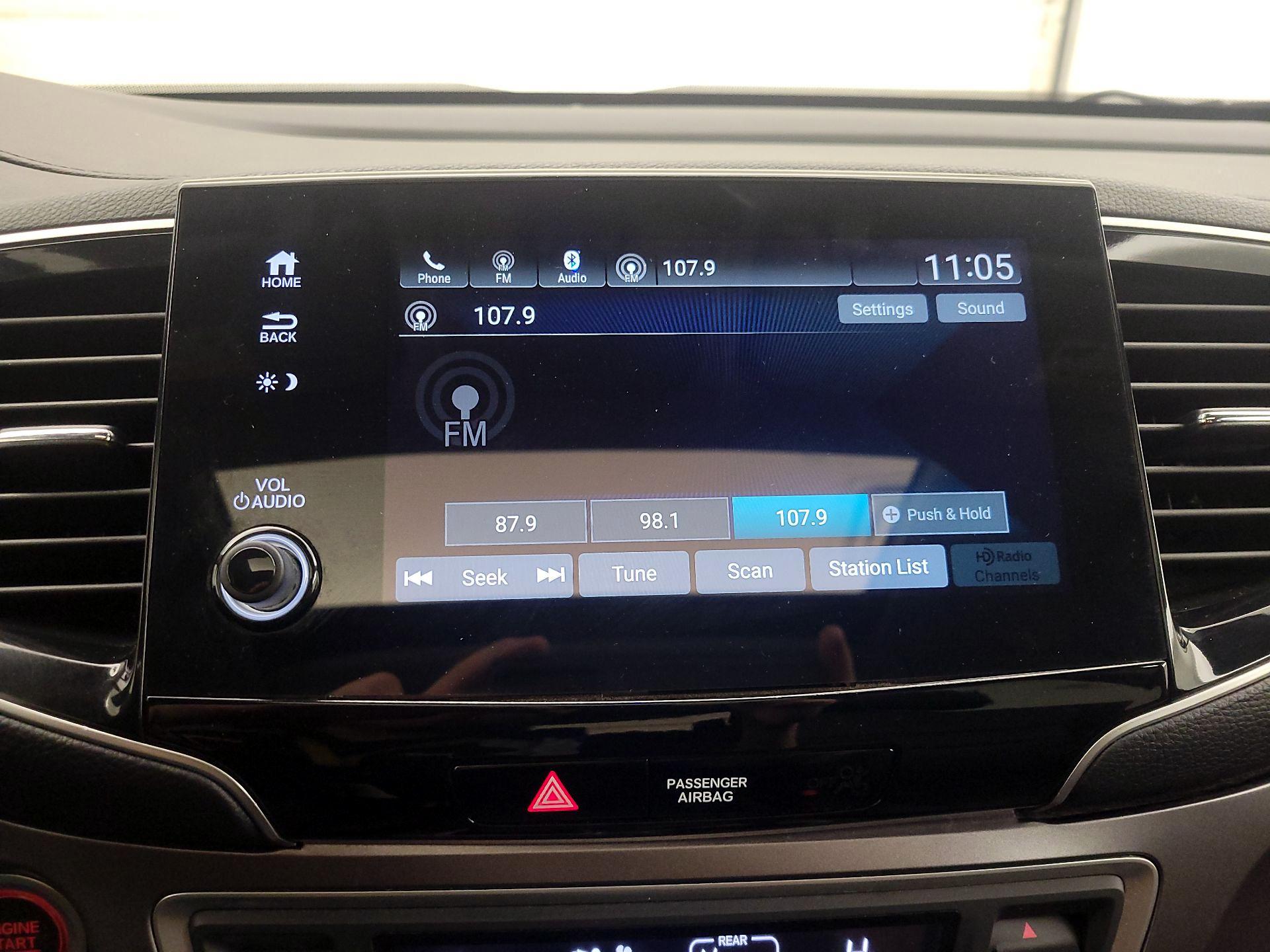 Thumbnail: 2019 Honda Pilot - 15