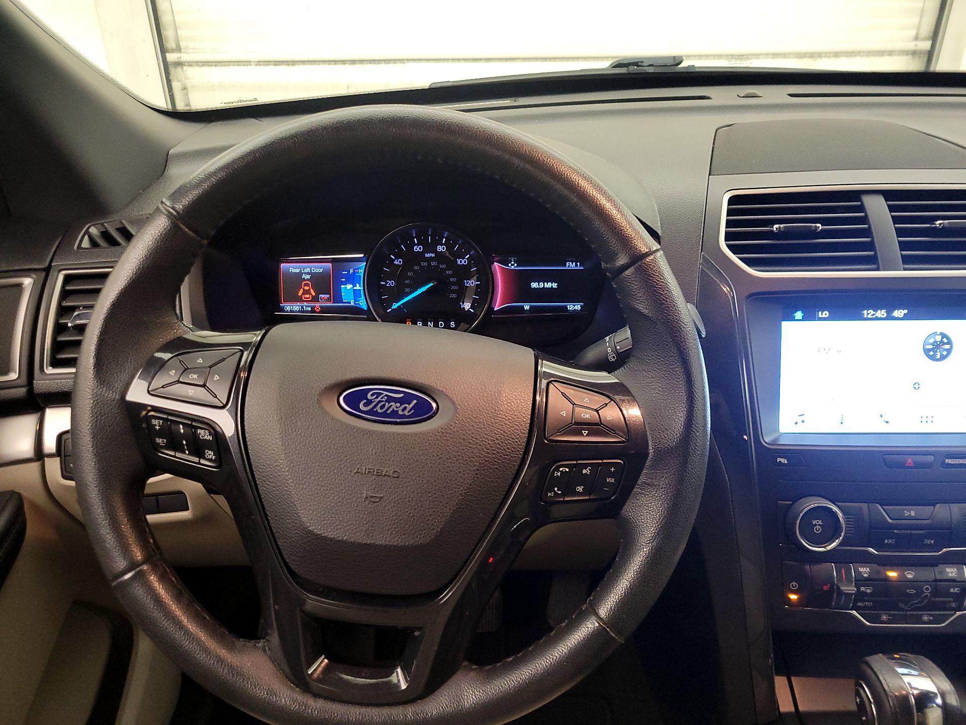 Thumbnail: 2018 Ford Explorer - 10