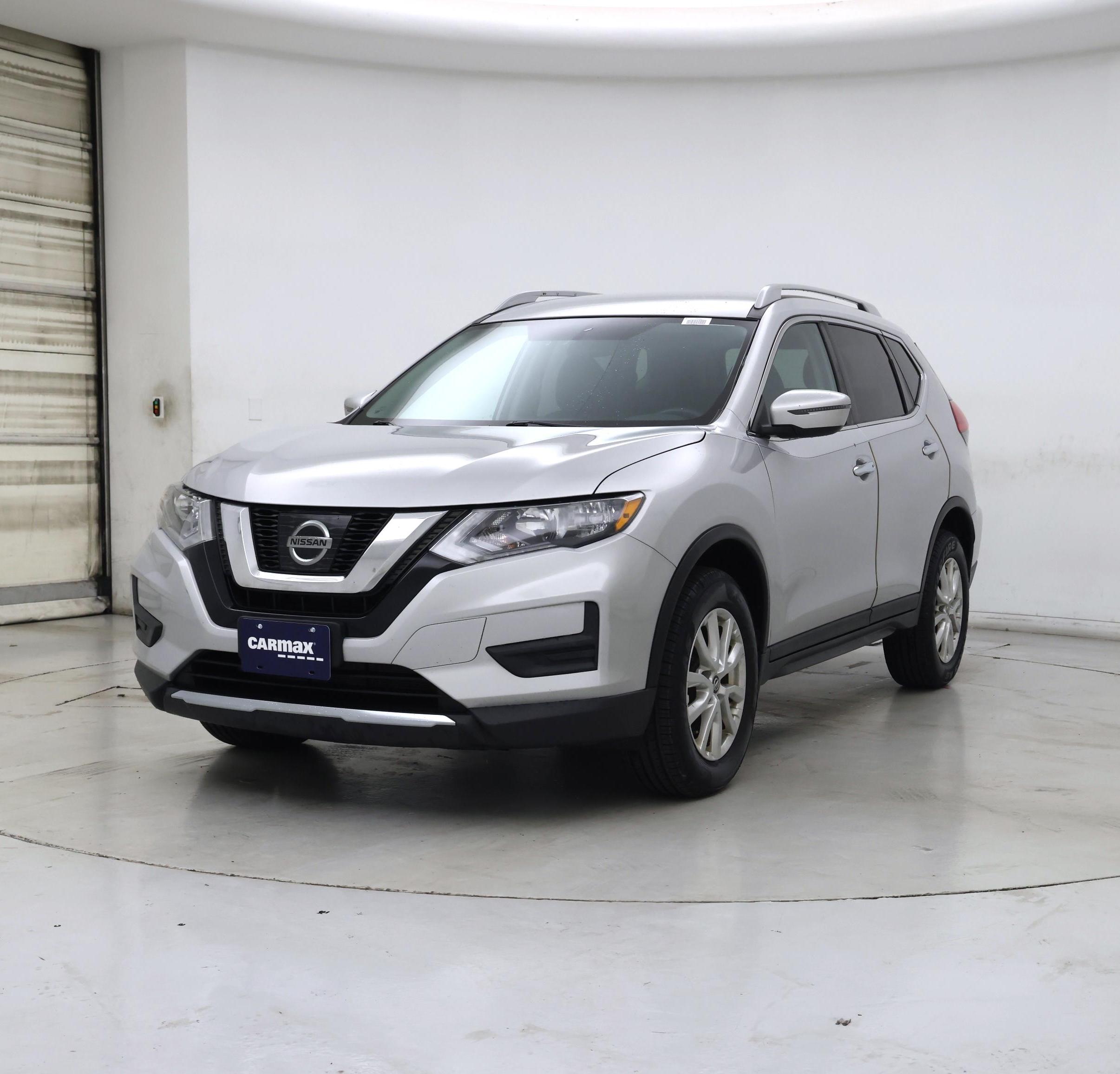 Thumbnail: 2017 Nissan Rogue - 4