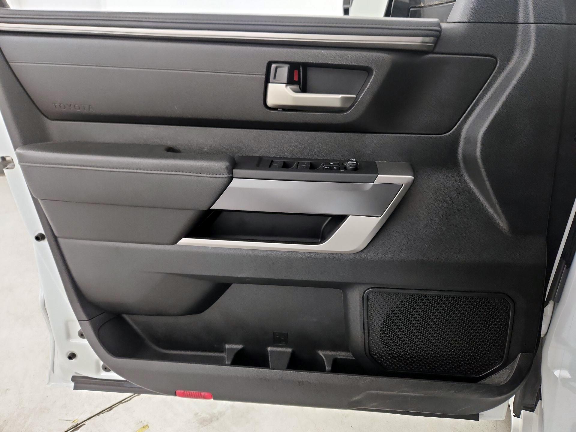 Thumbnail: 2023 Toyota Tundra - 12