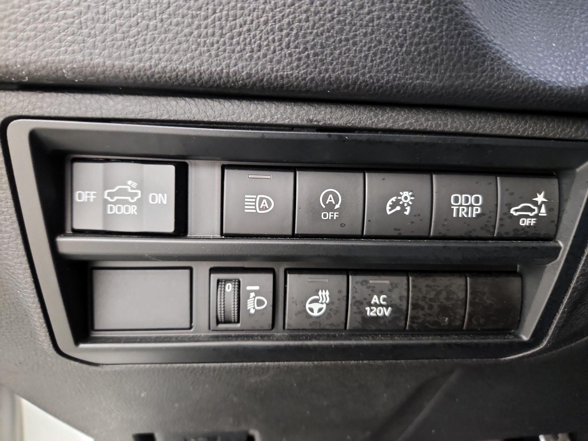 Thumbnail: 2023 Toyota Tundra - 13