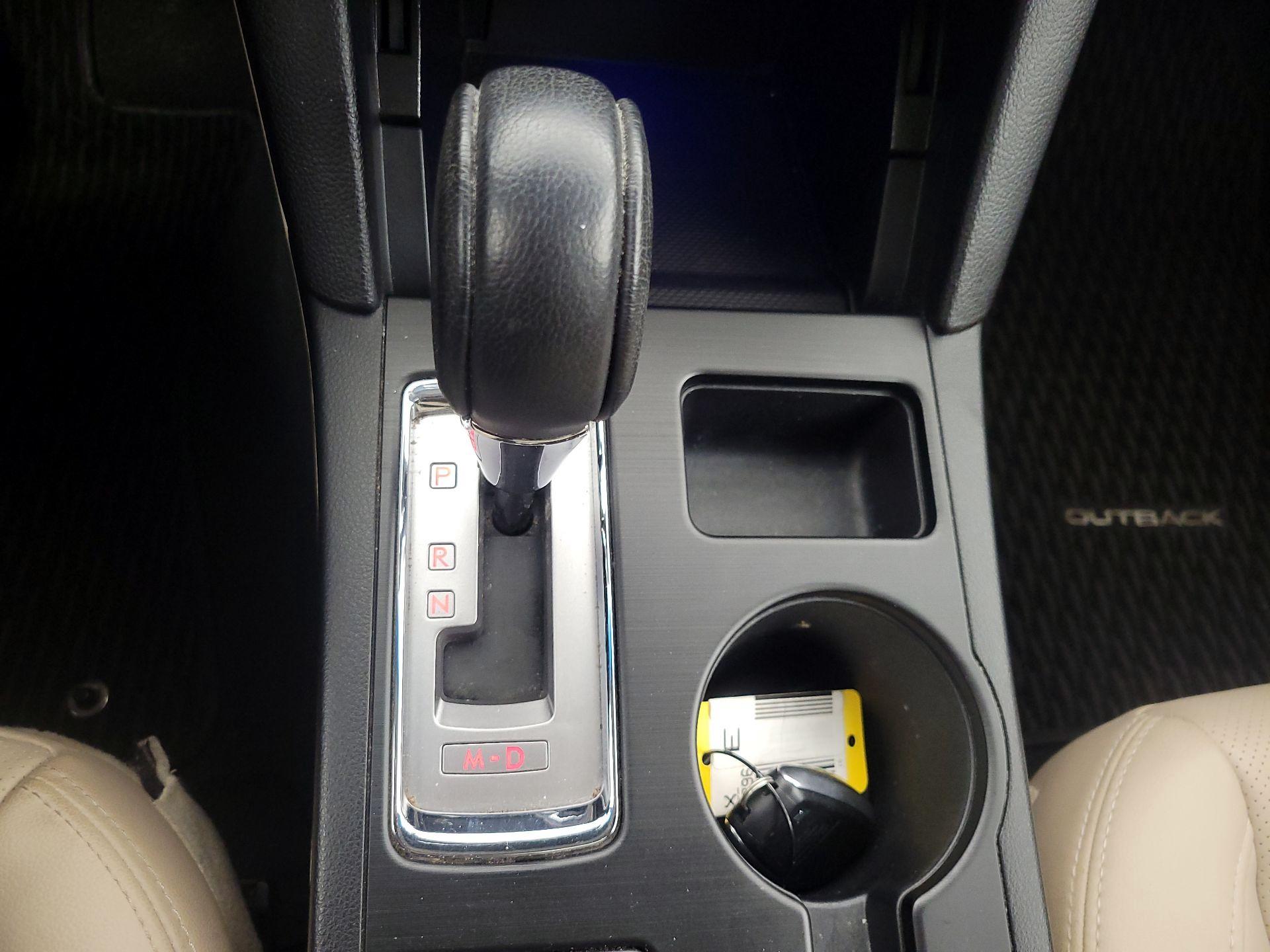 Thumbnail: 2015 Subaru Outback - 18