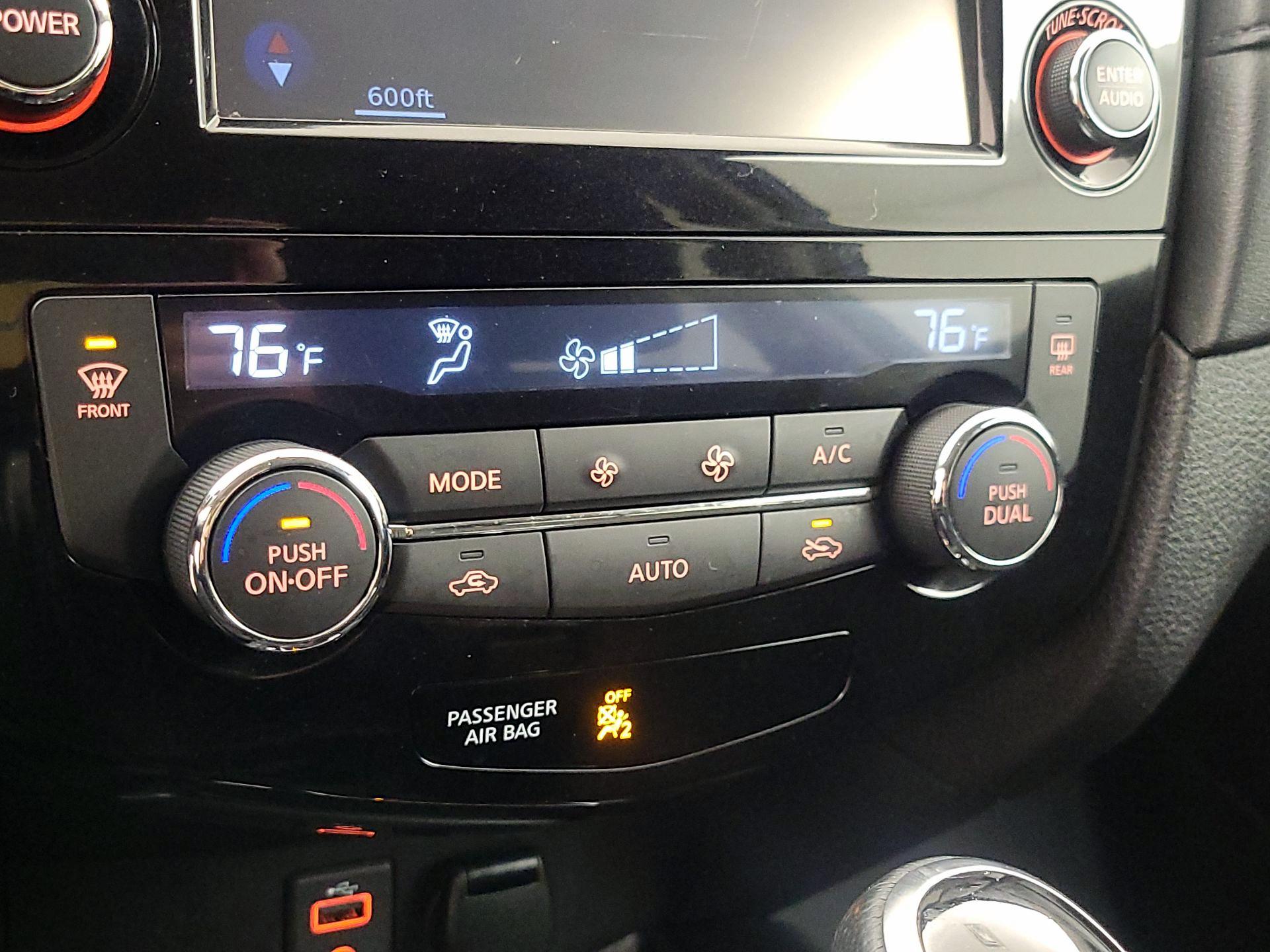 Thumbnail: 2017 Nissan Rogue - 16