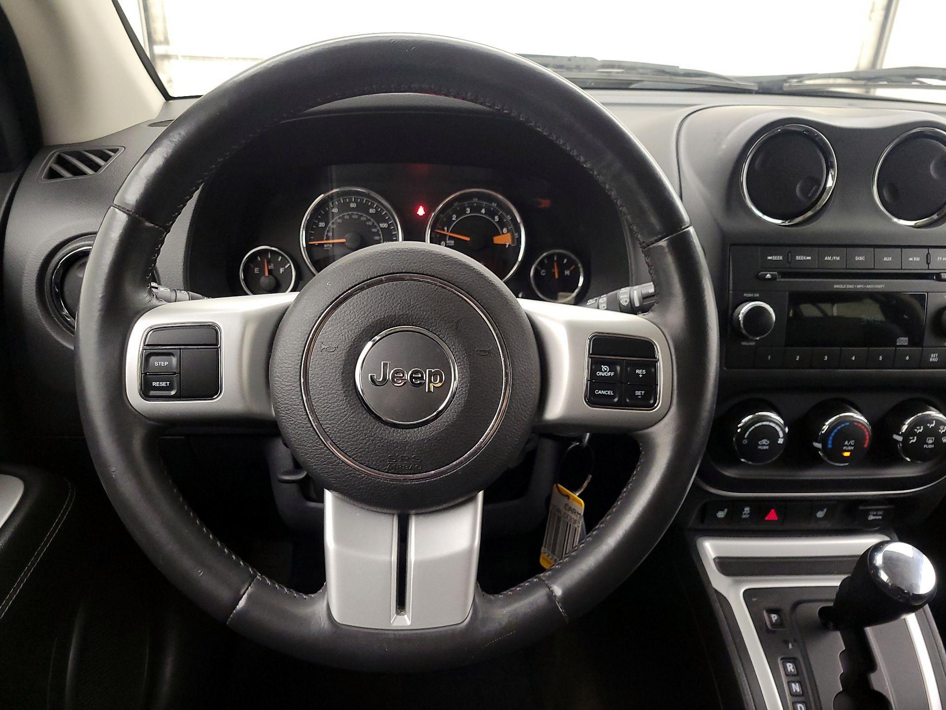 Thumbnail: 2015 Jeep Compass - 10