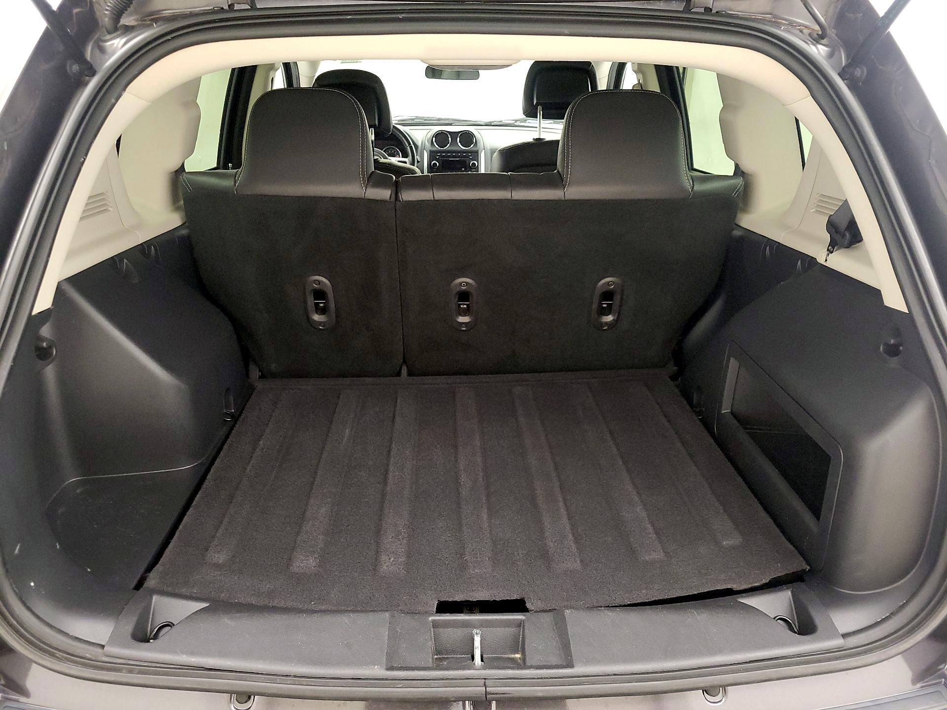 Thumbnail: 2015 Jeep Compass - 18