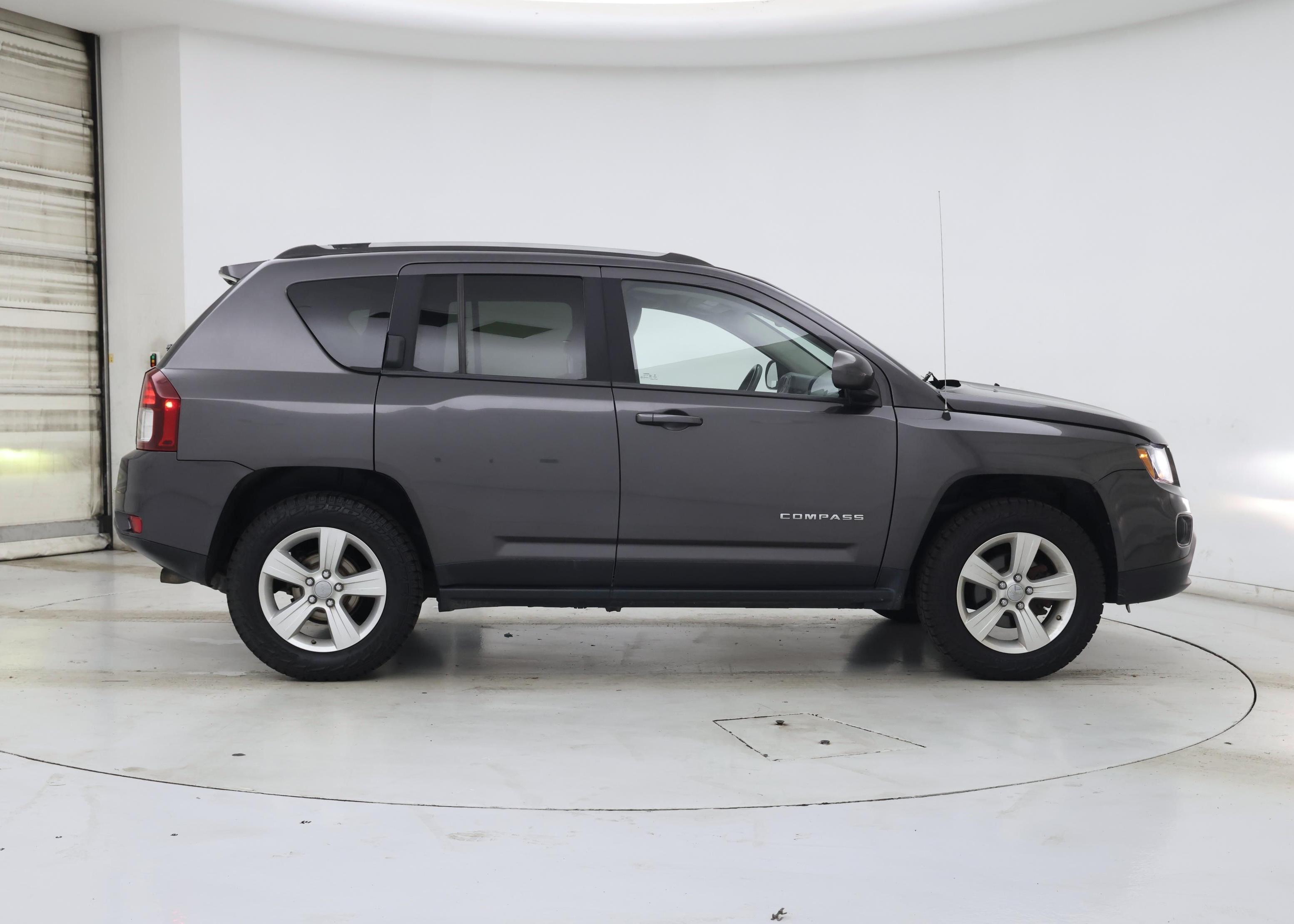 Thumbnail: 2015 Jeep Compass - 7