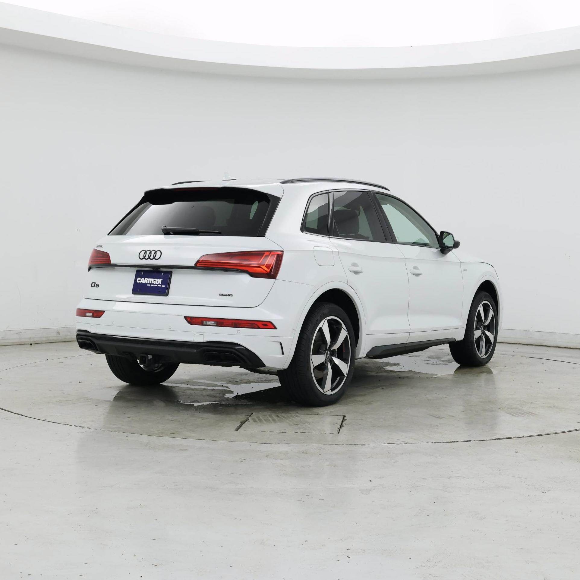 Thumbnail: 2023 Audi Q5 - 8