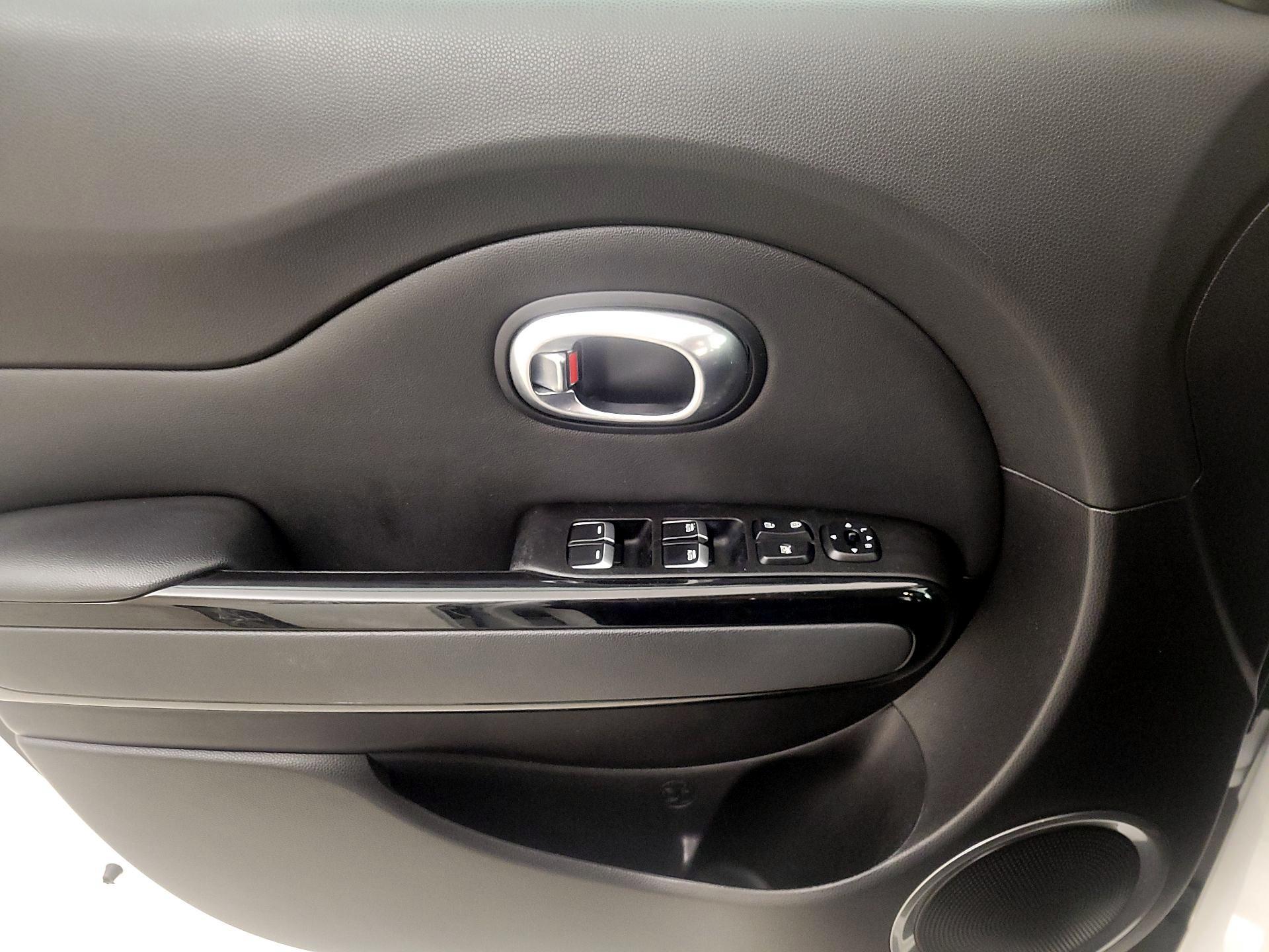 Thumbnail: 2018 Kia Soul - 12