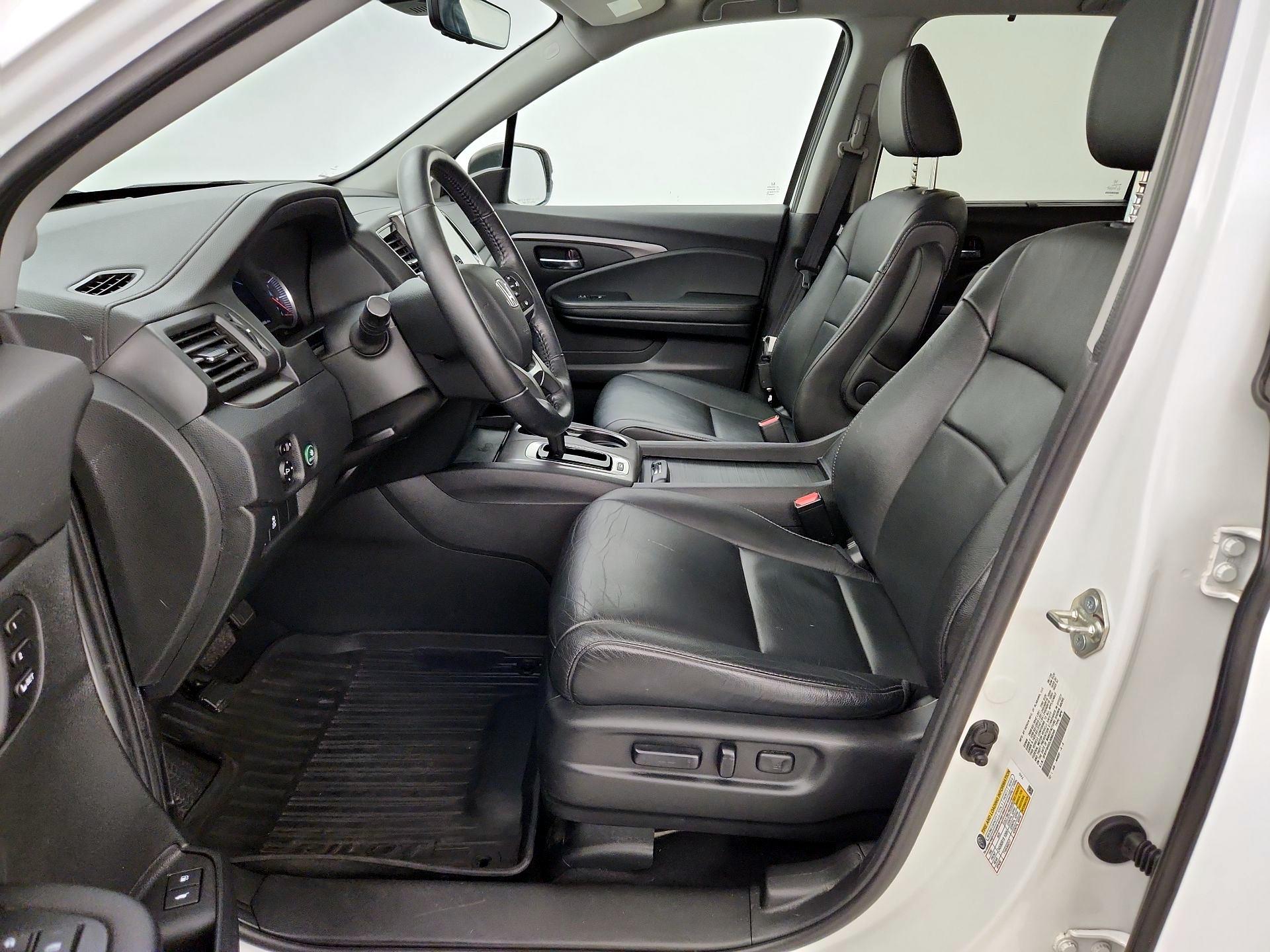 Thumbnail: 2020 Honda Pilot - 11