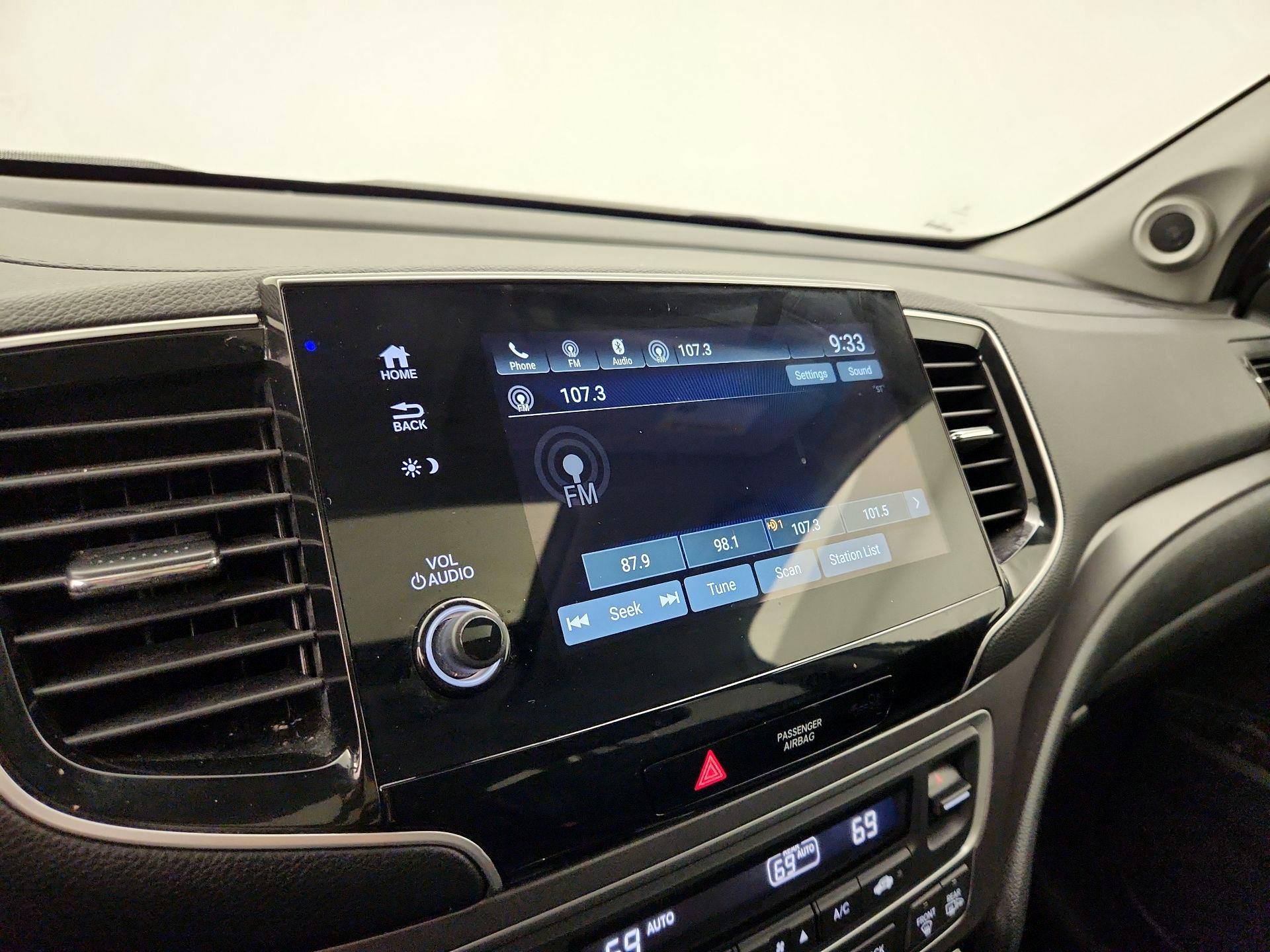 Thumbnail: 2020 Honda Pilot - 15