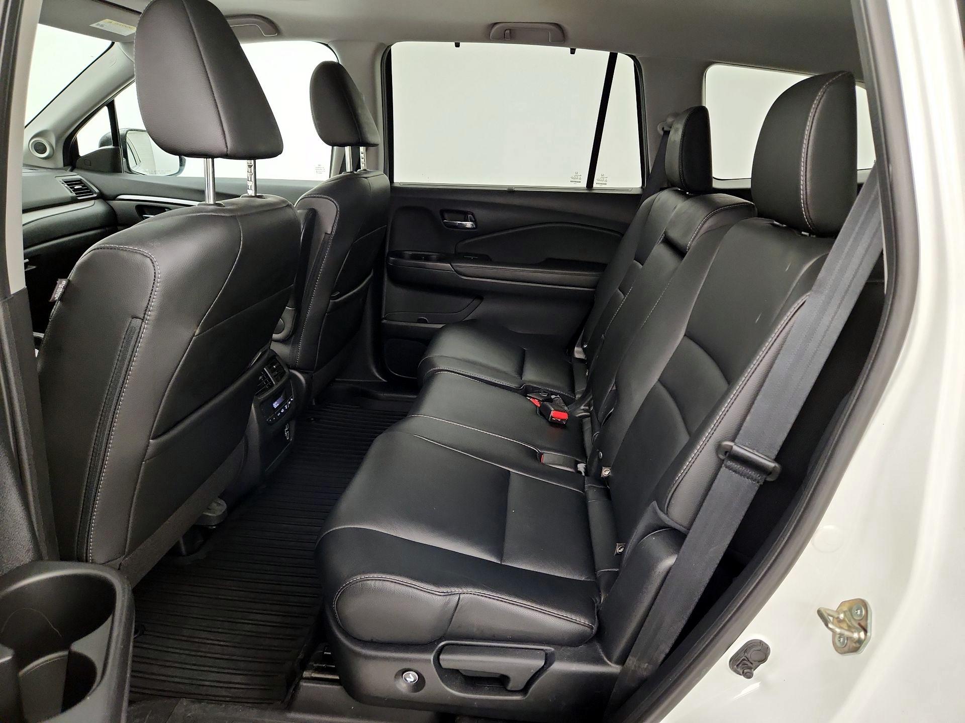 Thumbnail: 2020 Honda Pilot - 20