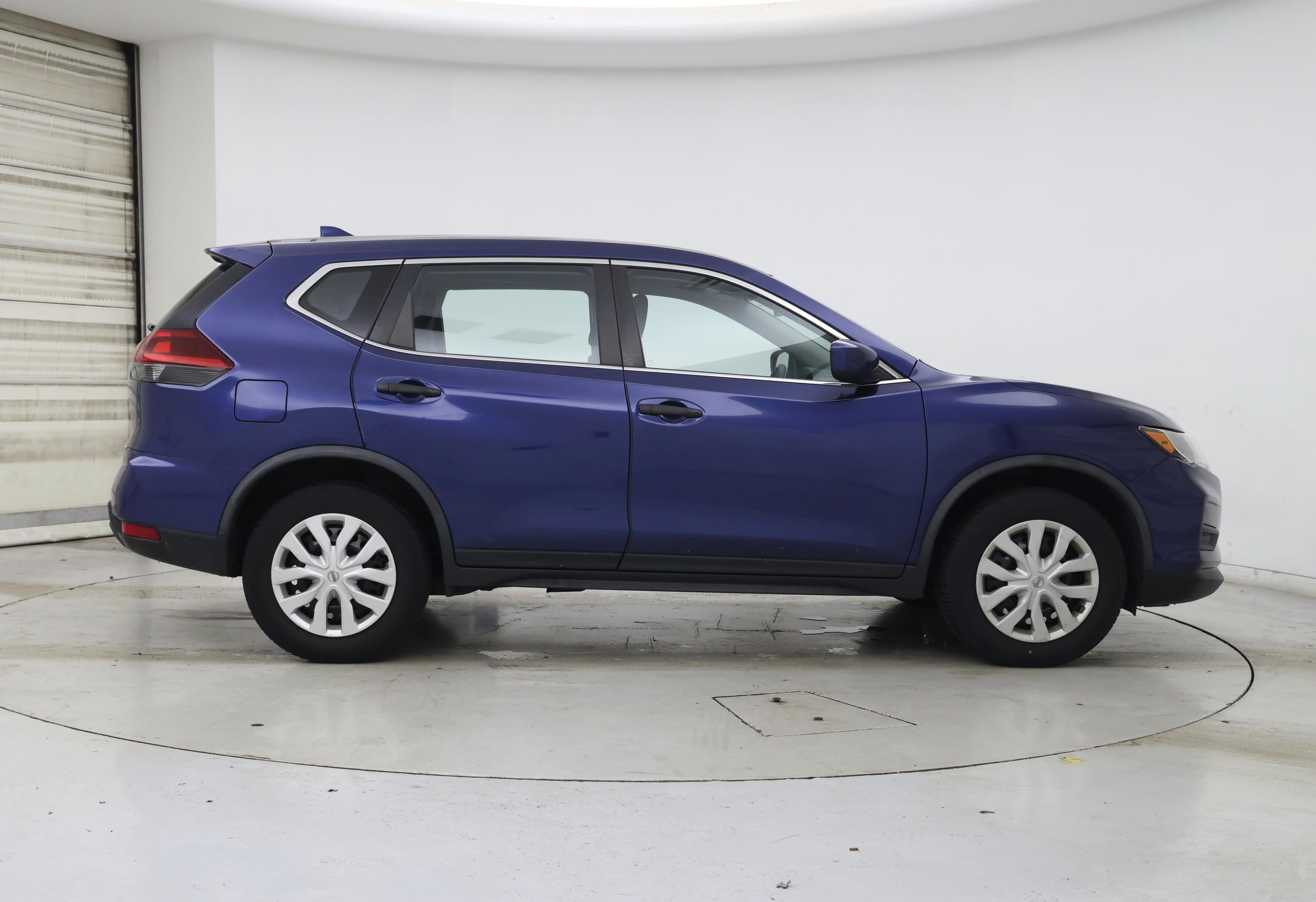 Thumbnail: 2018 Nissan Rogue - 7