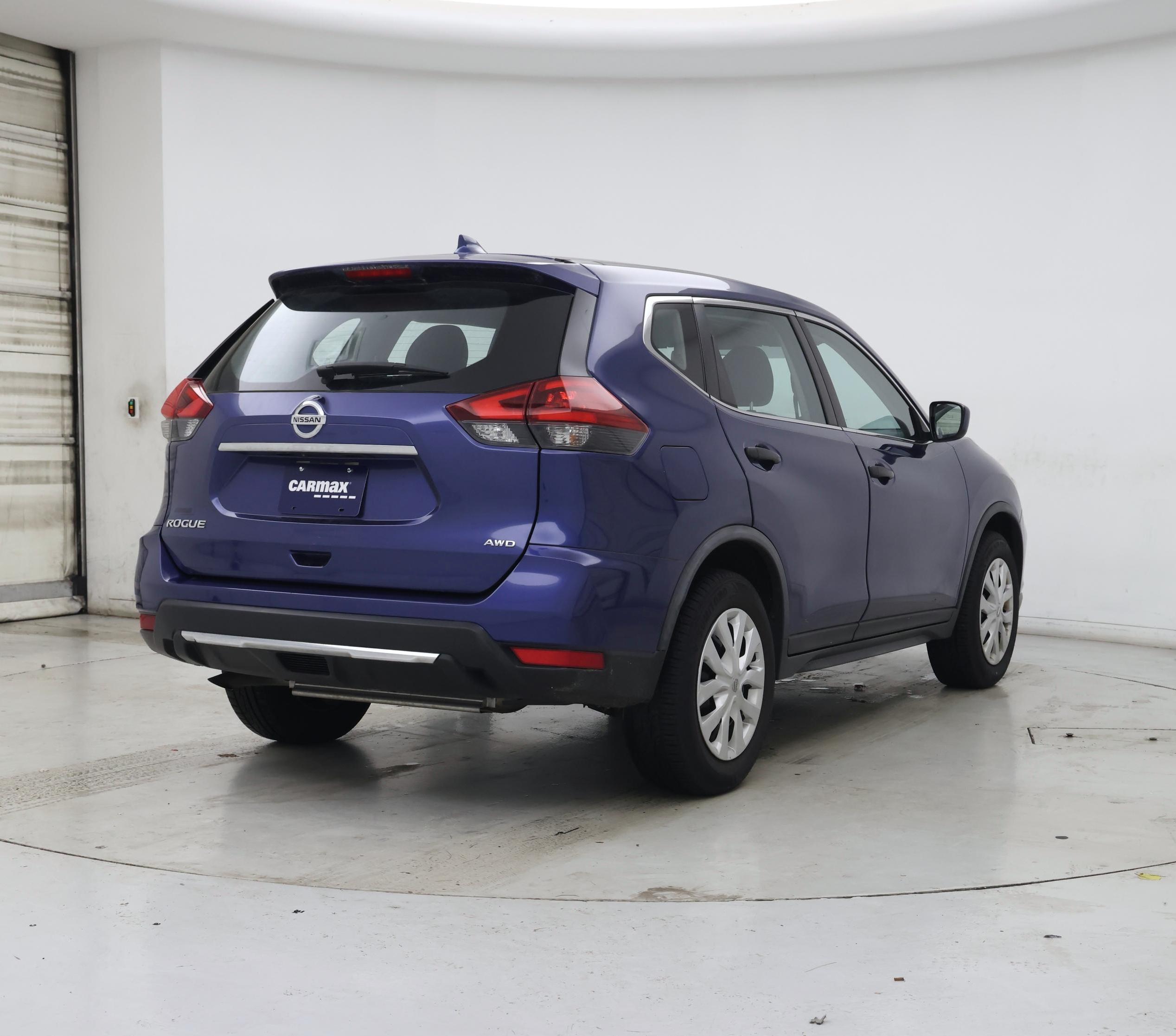 Thumbnail: 2018 Nissan Rogue - 8