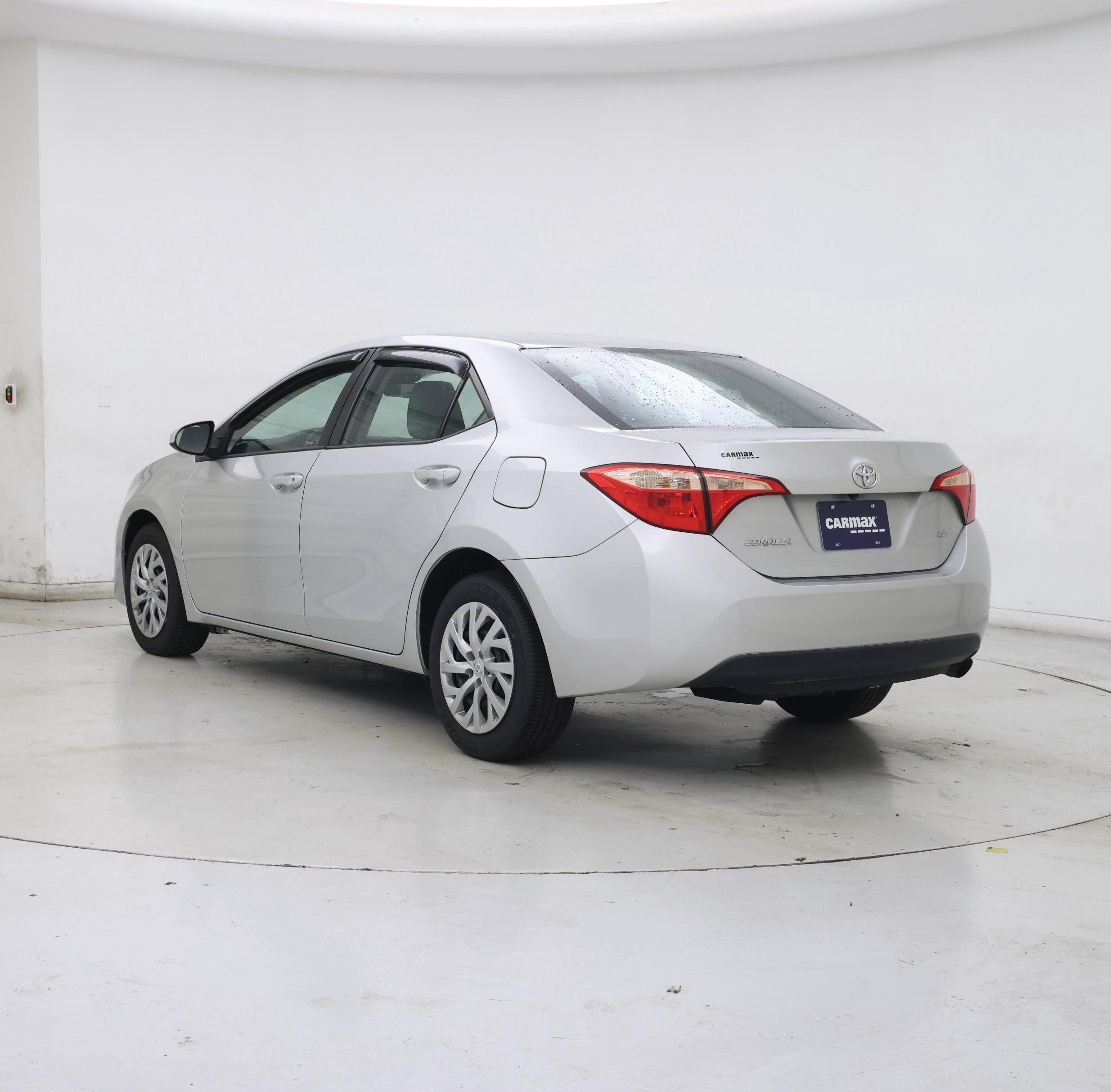 Thumbnail: 2017 Toyota Corolla - 2