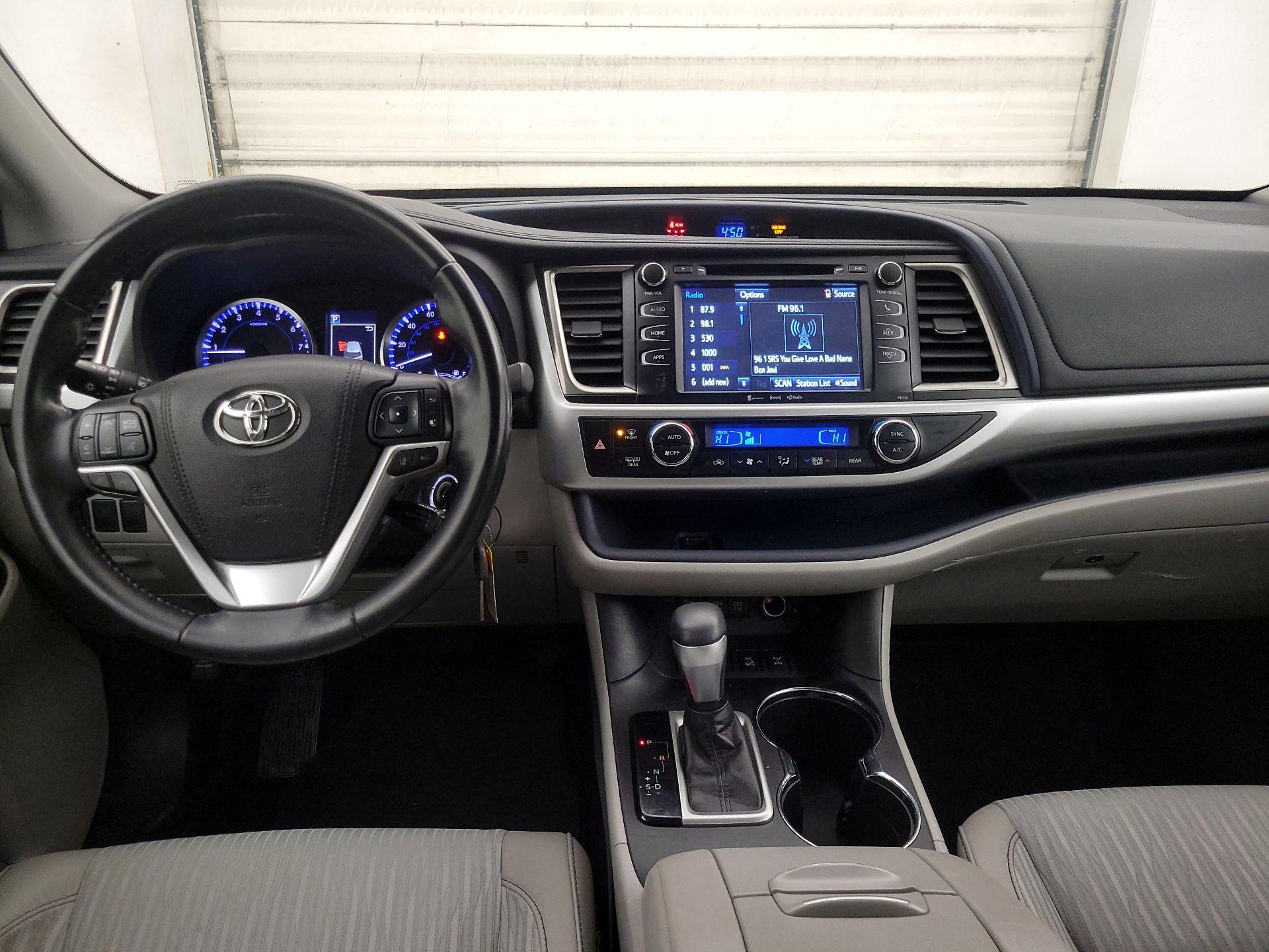 Thumbnail: 2018 Toyota Highlander - 9