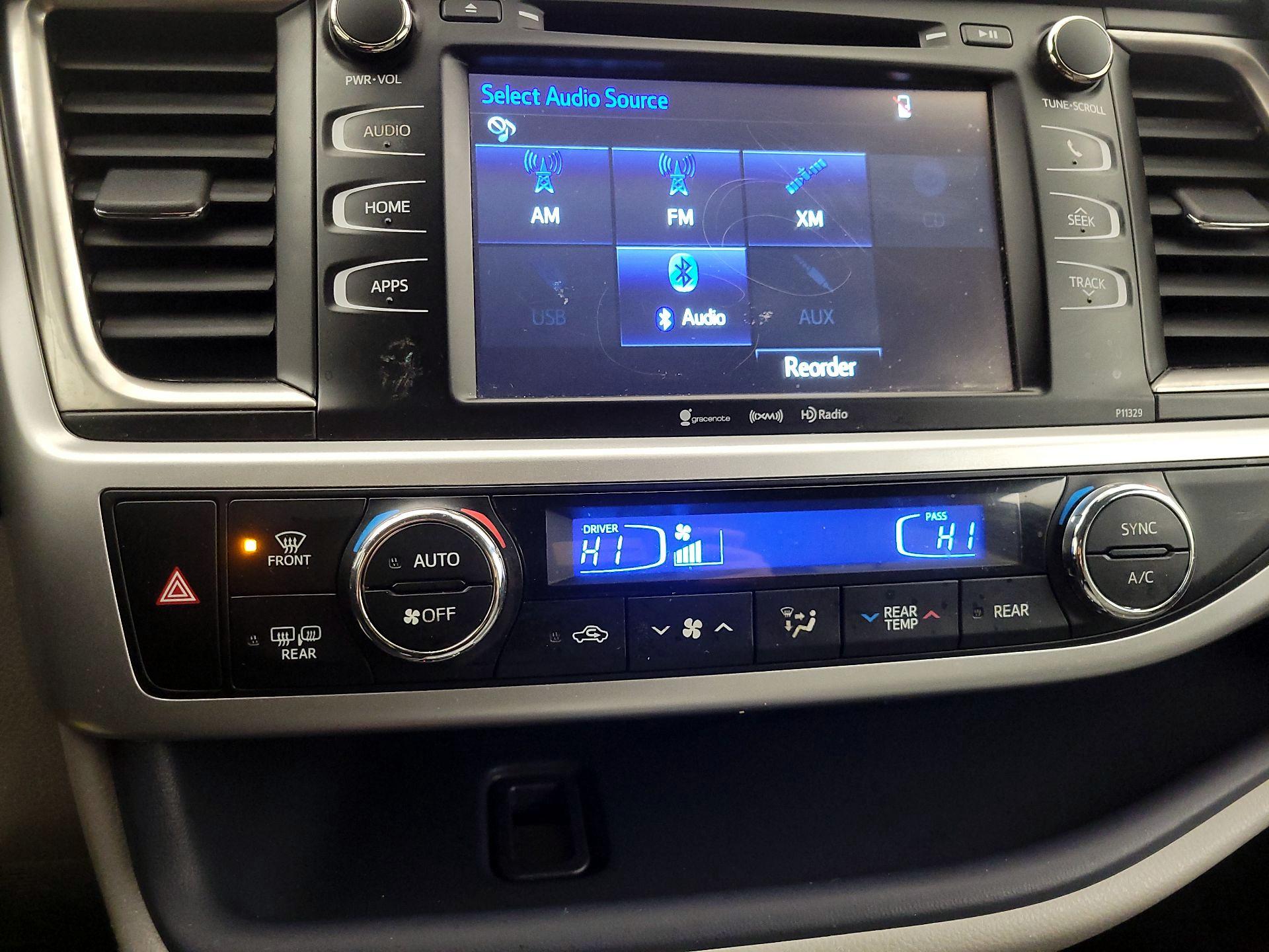 Thumbnail: 2018 Toyota Highlander - 16